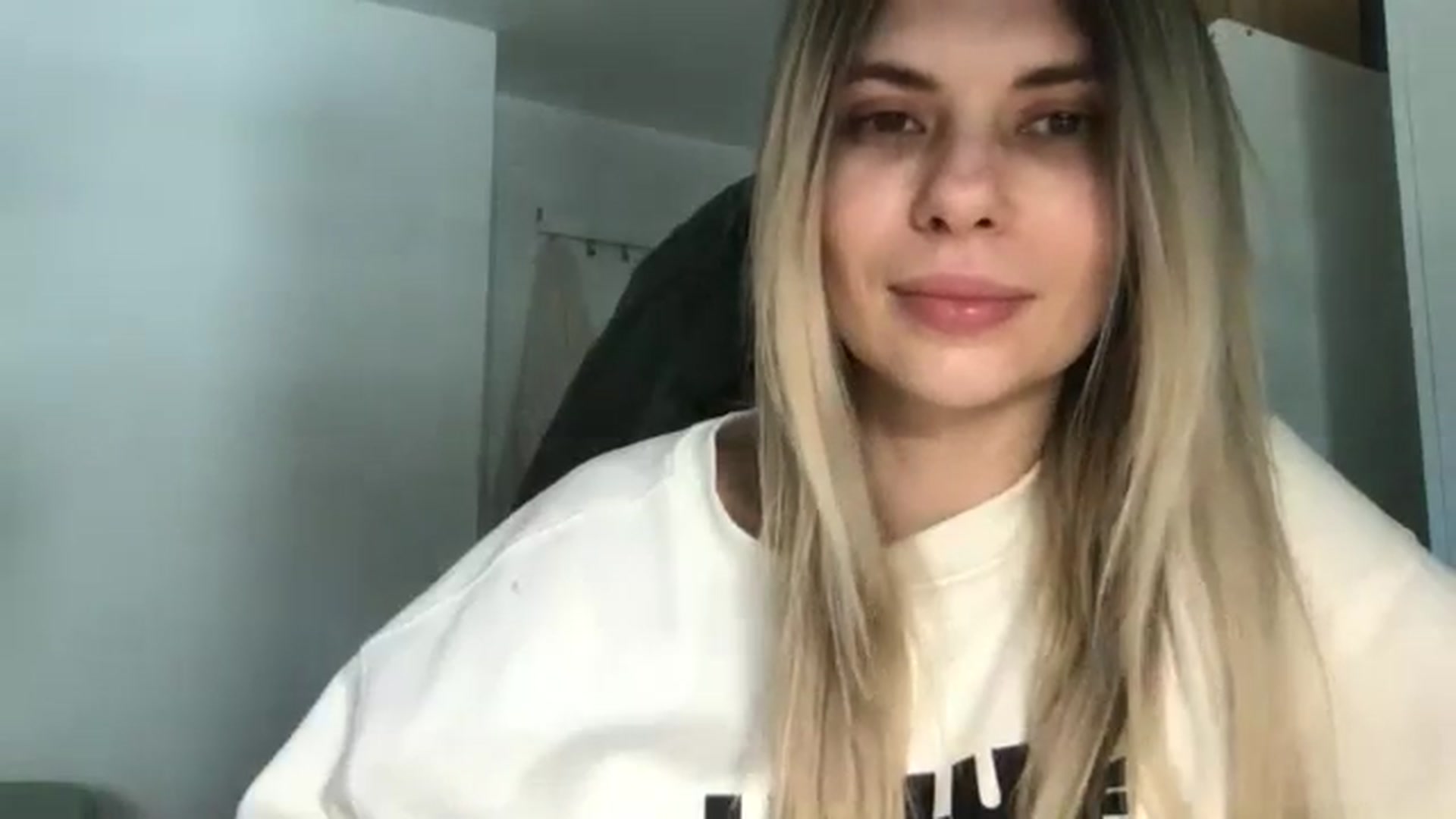 Gallery image thumbnail from neverinmylife's myfreecams stream on, 04/24/2026, 13:34 image 9 of 20