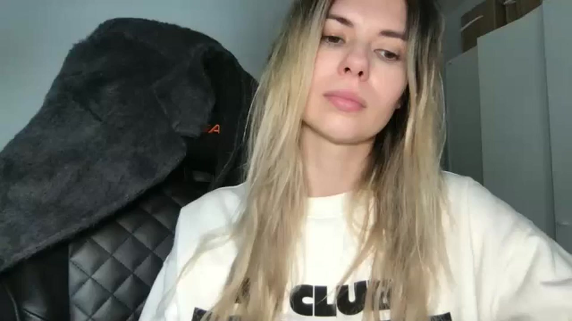 Gallery image thumbnail from neverinmylife's myfreecams stream on, 04/26/2026, 13:57 image 9 of 20