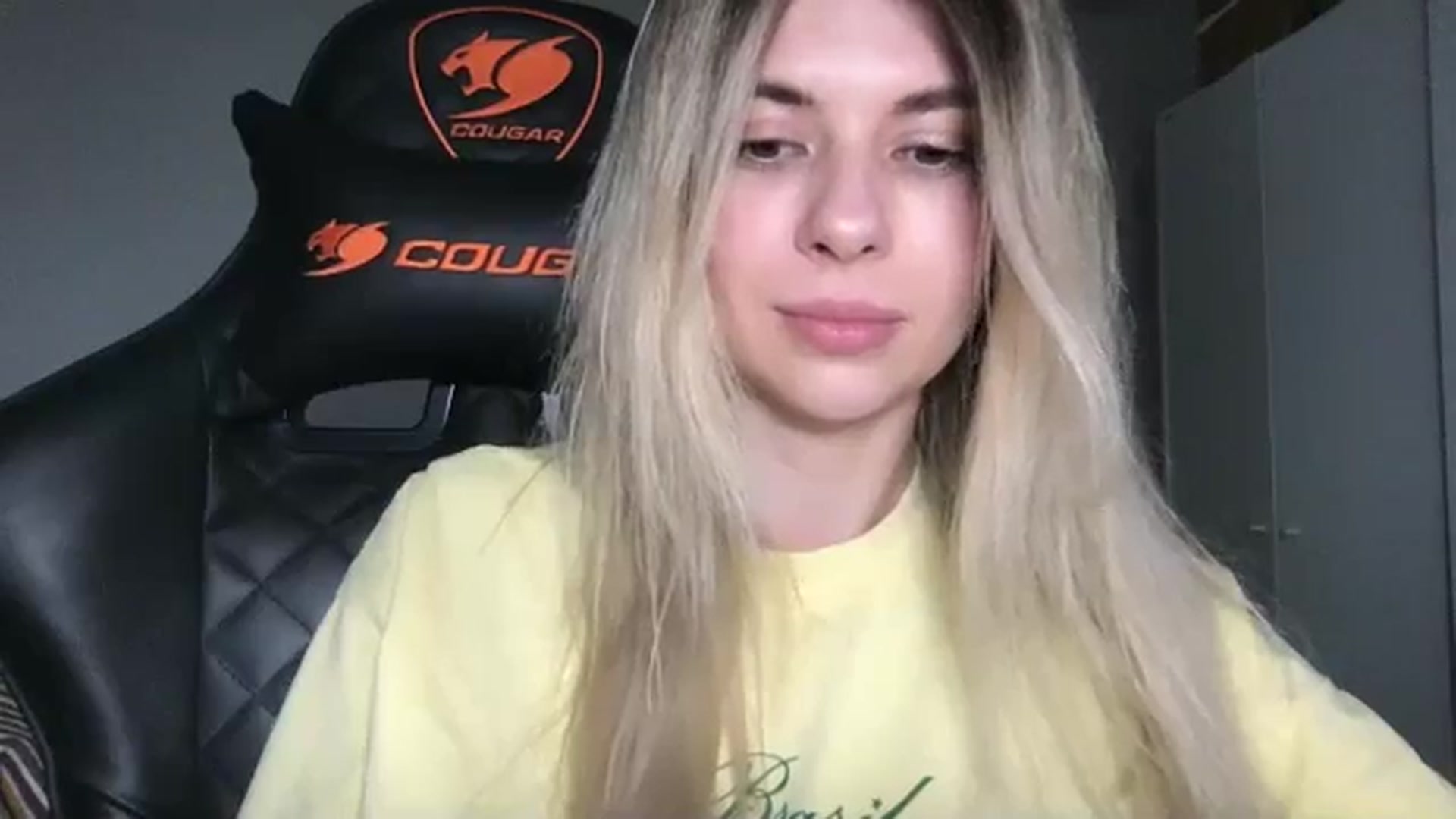 Gallery image thumbnail from neverinmylife's myfreecams stream on, 05/04/2026, 13:15 image 11 of 20