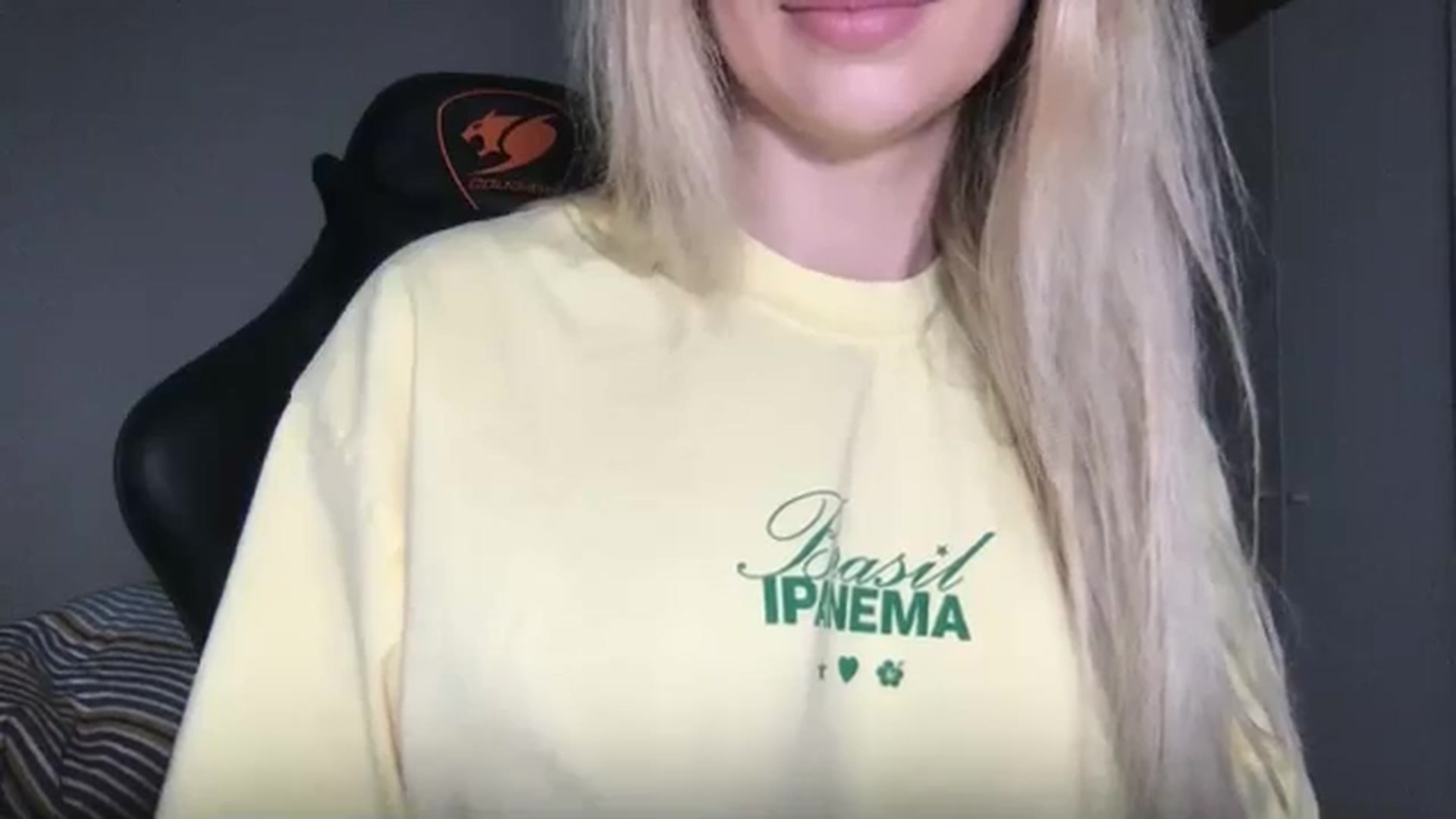 Gallery image thumbnail from neverinmylife's myfreecams stream on, 05/04/2026, 13:15 image 20 of 20