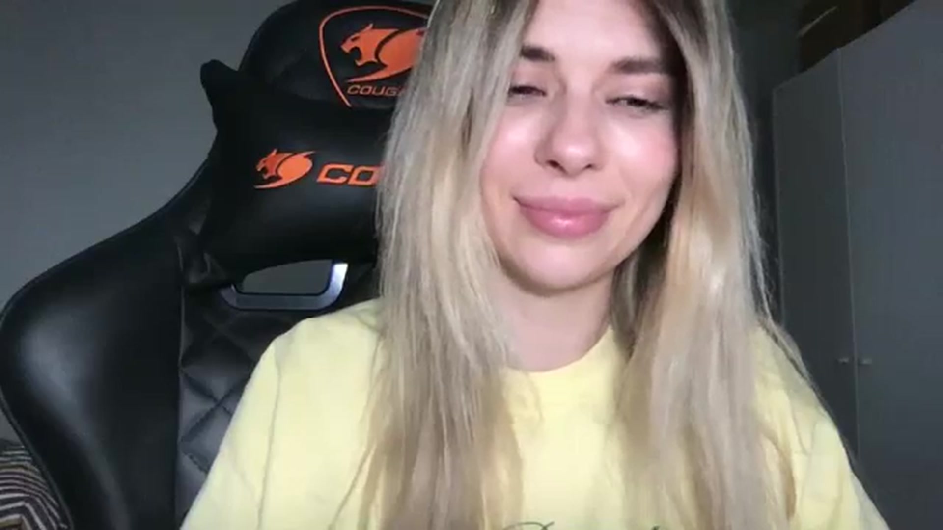 Gallery image thumbnail from neverinmylife's myfreecams stream on, 05/04/2026, 13:15 image 3 of 20