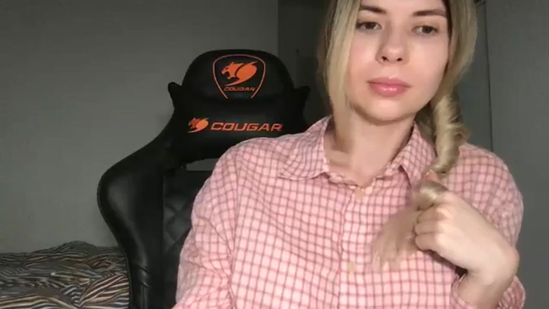 Gallery image thumbnail from neverinmylife's myfreecams stream on, 05/05/2026, 09:52 image 15 of 20