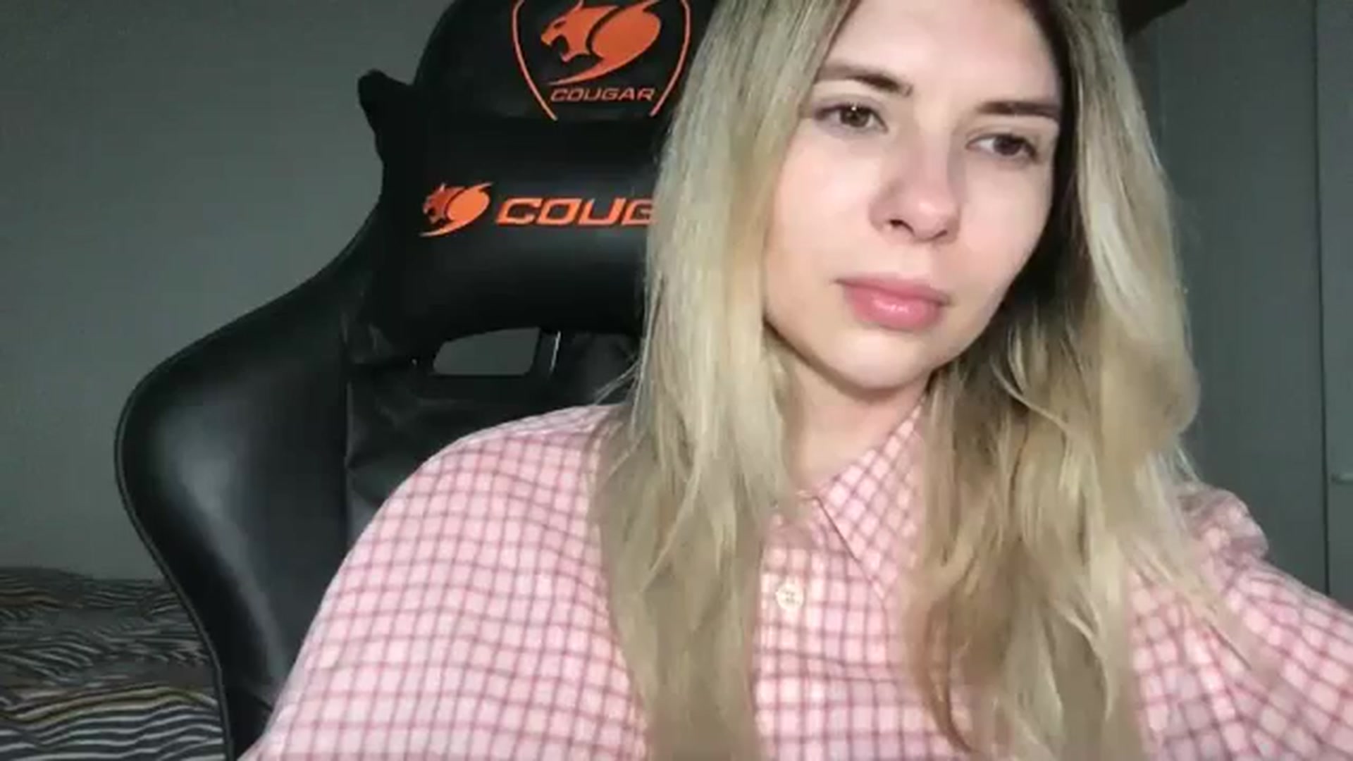 Gallery image thumbnail from neverinmylife's myfreecams stream on, 05/05/2026, 09:52 image 3 of 20