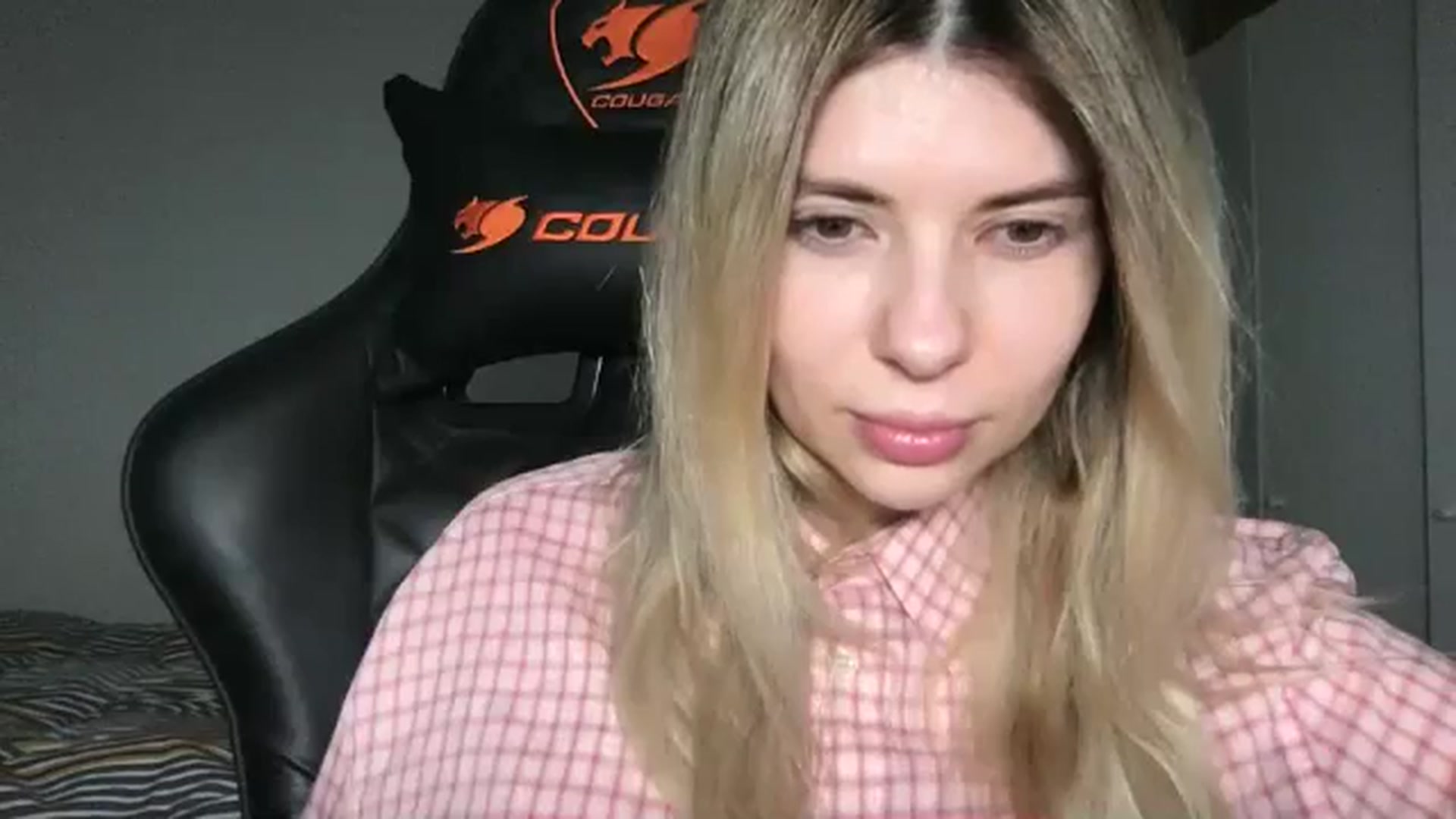 Gallery image thumbnail from neverinmylife's myfreecams stream on, 05/05/2026, 09:52 image 5 of 20