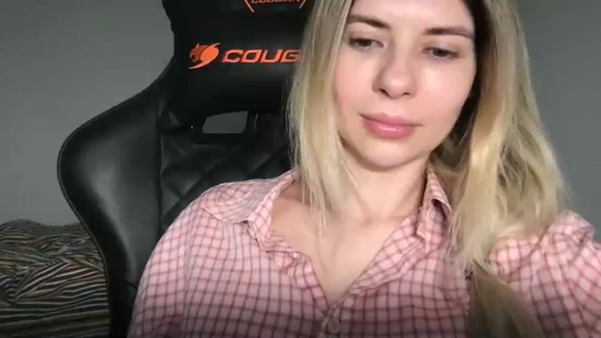 Gallery image thumbnail from neverinmylife's myfreecams stream on, 05/05/2026, 09:52 image 19 of 20