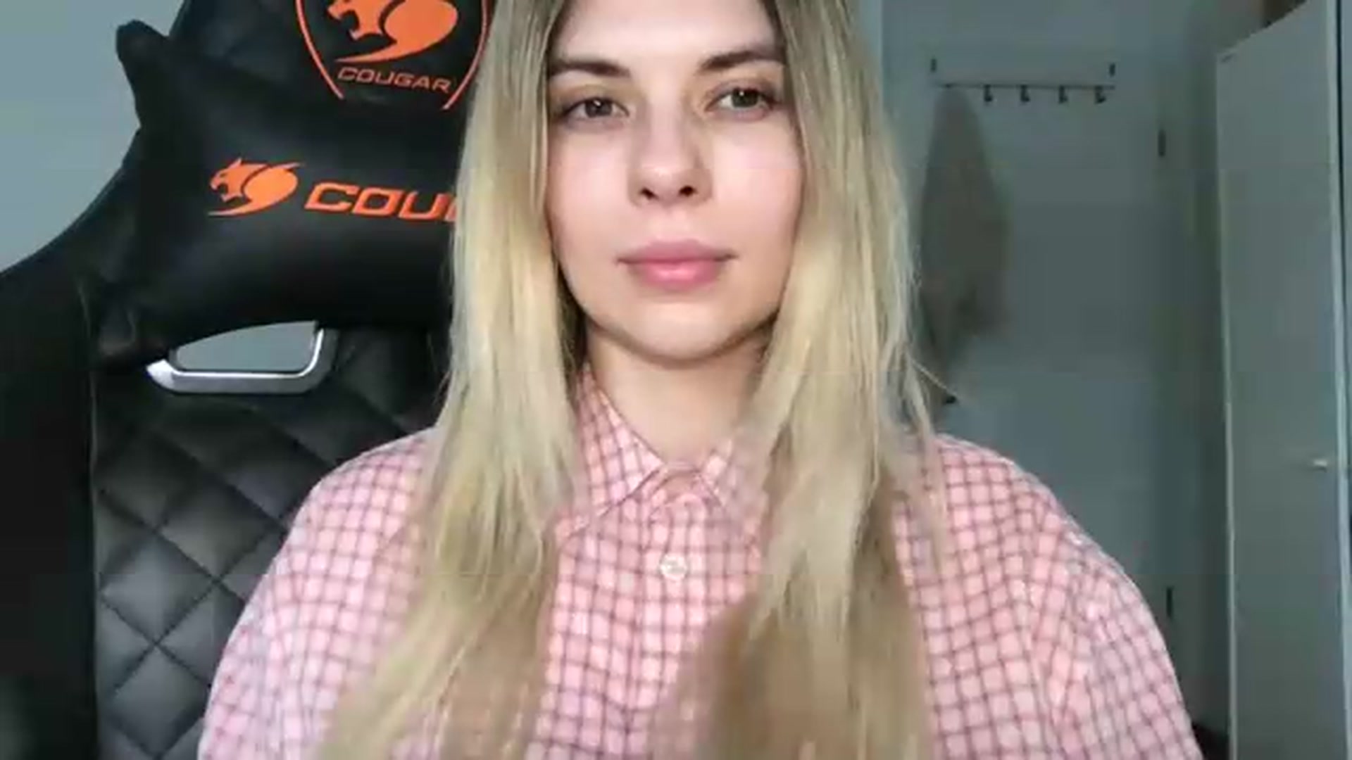 Gallery image thumbnail from neverinmylife's myfreecams stream on, 05/07/2026, 12:53 image 3 of 20