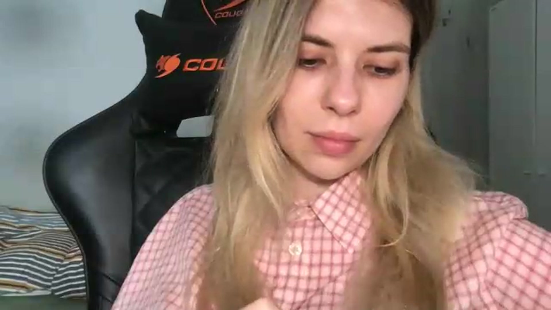 Gallery image thumbnail from neverinmylife's myfreecams stream on, 05/12/2026, 09:17 image 16 of 20