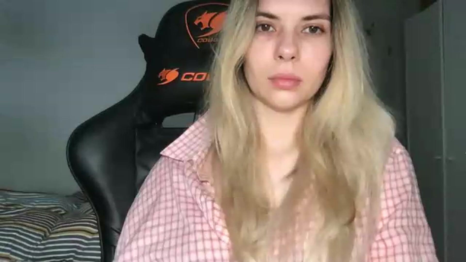 Gallery image thumbnail from neverinmylife's myfreecams stream on, 05/12/2026, 09:17 image 3 of 20