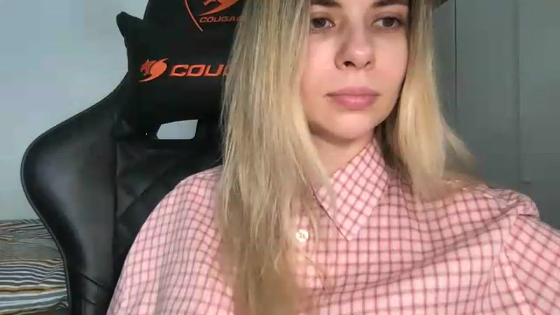 Gallery image thumbnail from neverinmylife's myfreecams stream on, 05/12/2026, 13:27 image 10 of 20