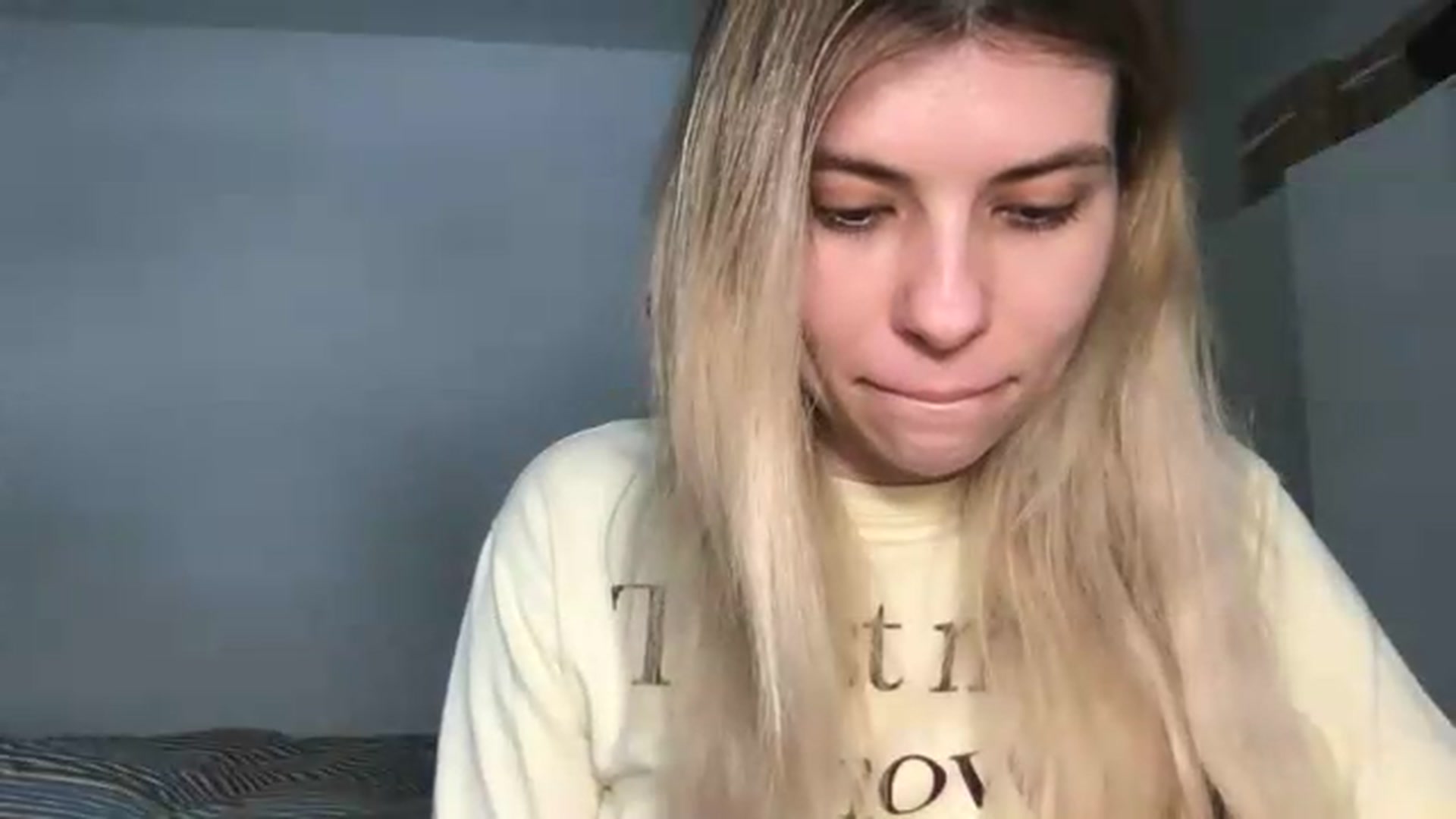 Gallery image thumbnail from neverinmylife's myfreecams stream on, 05/18/2026, 13:14 image 10 of 20