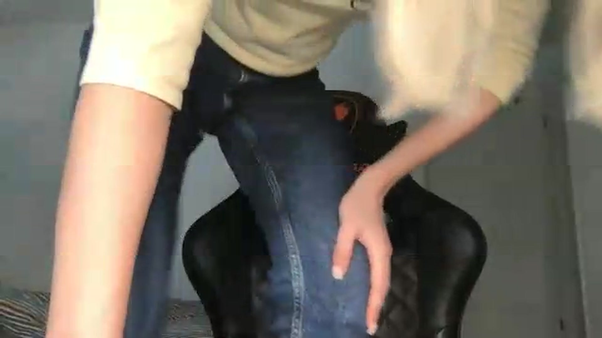 Gallery image thumbnail from neverinmylife's myfreecams stream on, 05/18/2026, 13:14 image 5 of 20