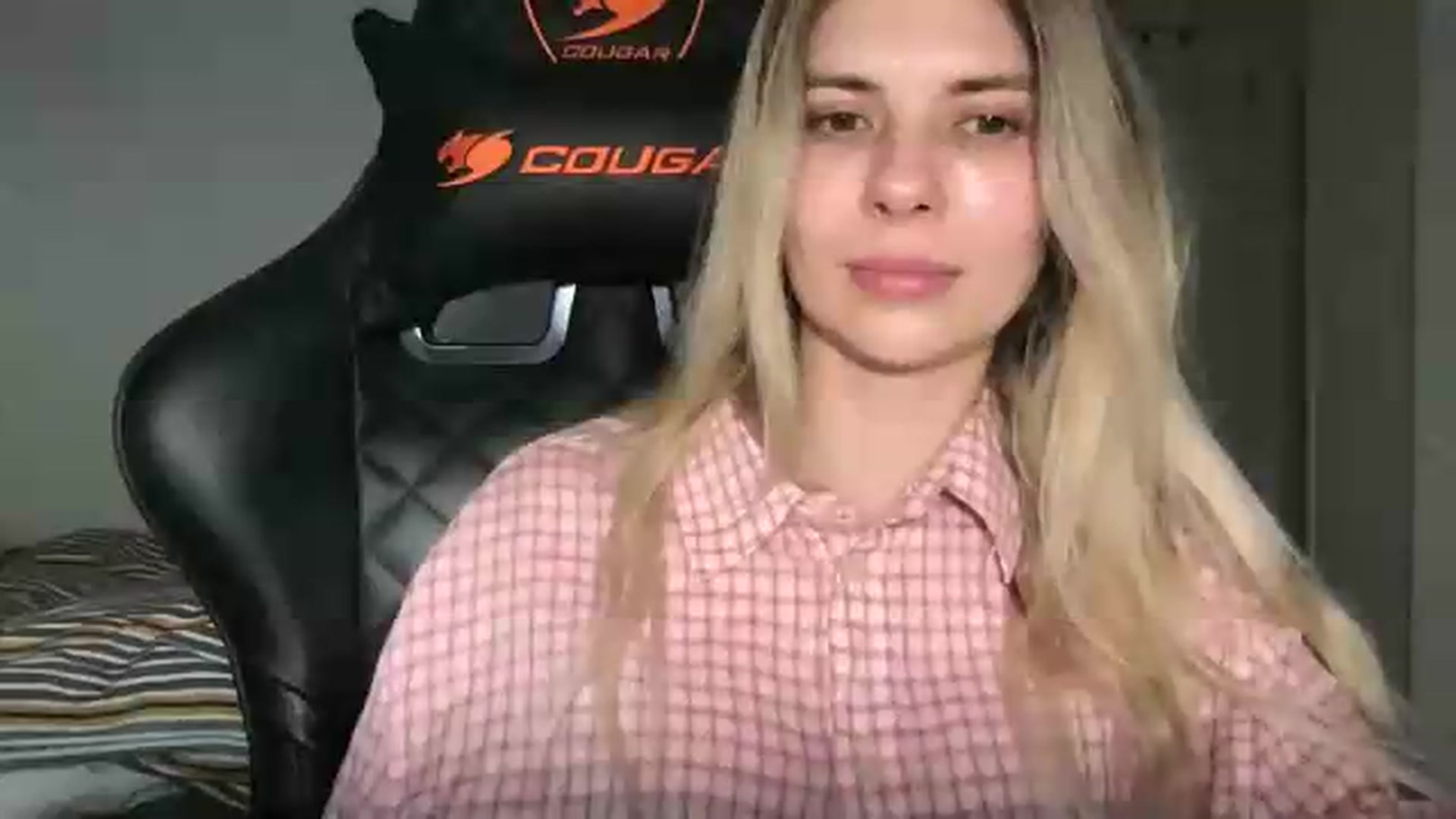 Gallery image thumbnail from neverinmylife's myfreecams stream on, 05/20/2026, 11:36 image 12 of 20