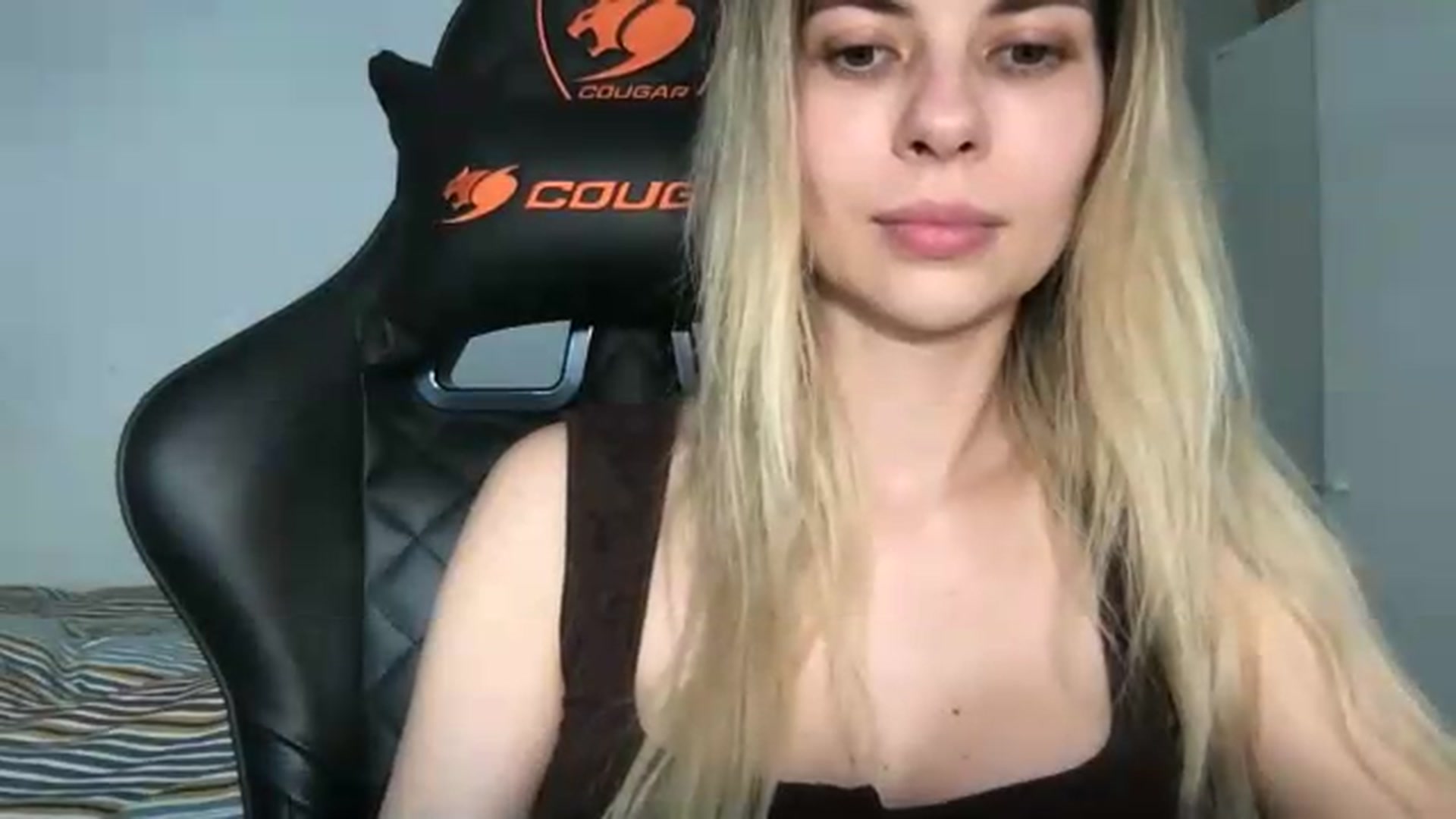 Gallery image thumbnail from neverinmylife's myfreecams stream on, 05/21/2026, 12:03 image 18 of 20