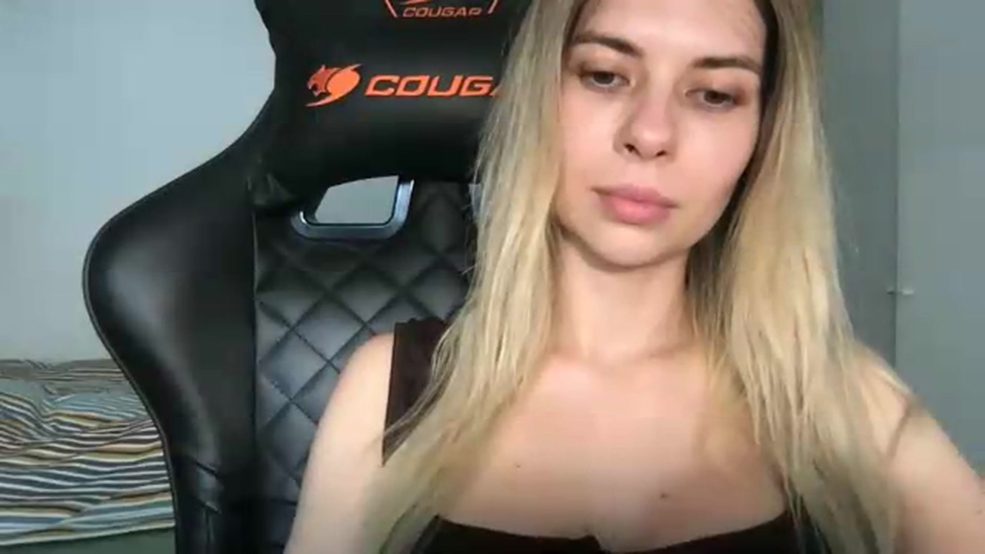 Gallery image thumbnail from neverinmylife's myfreecams stream on, 05/21/2026, 12:03 image 14 of 20