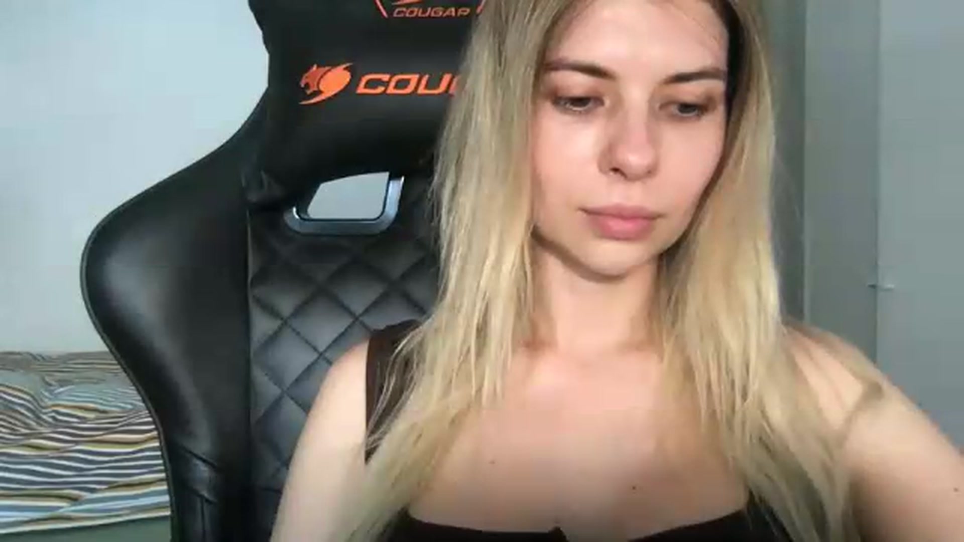 Gallery image thumbnail from neverinmylife's myfreecams stream on, 05/21/2026, 12:03 image 15 of 20