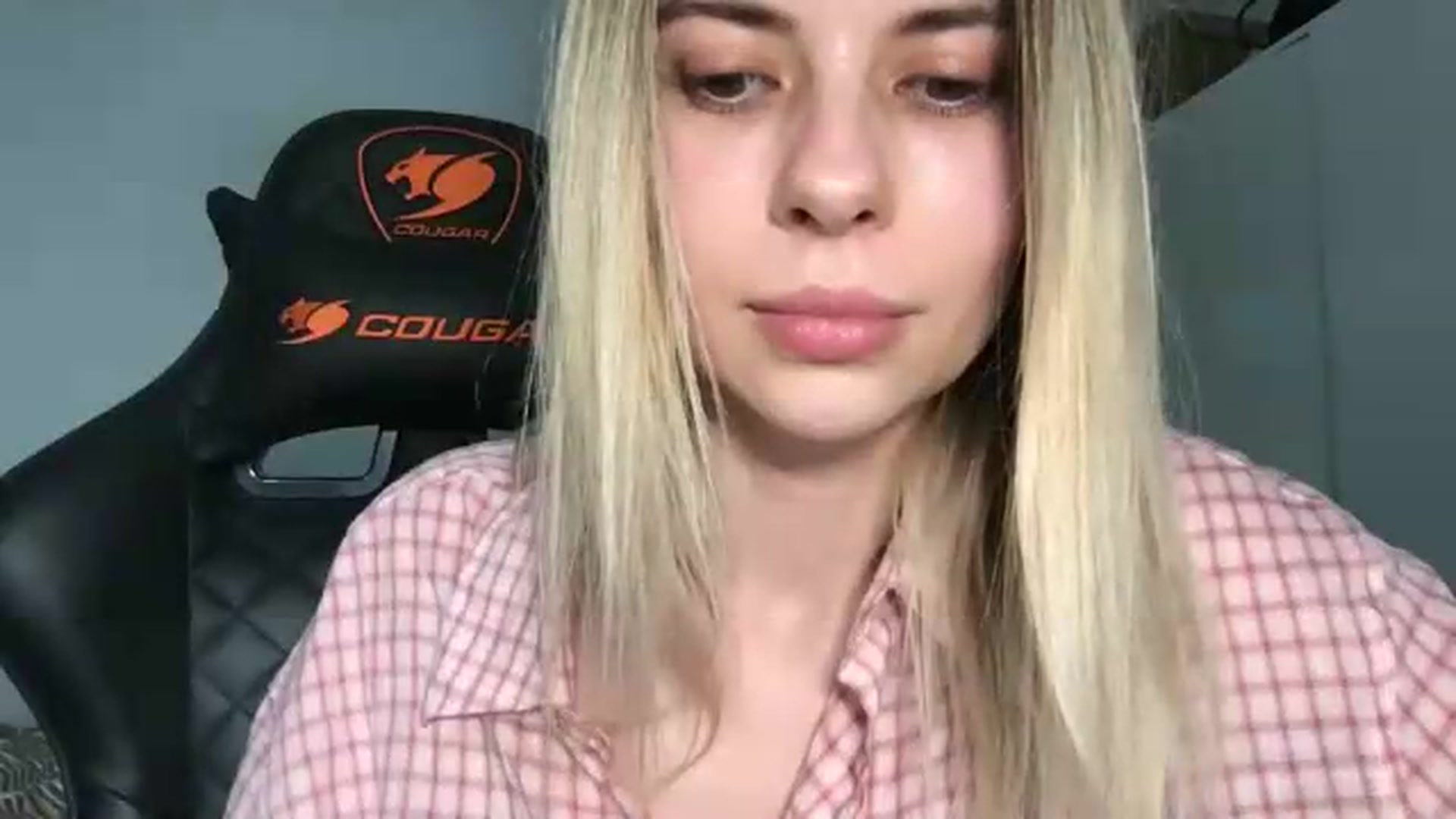 Gallery image thumbnail from neverinmylife's myfreecams stream on, 05/22/2026, 14:46 image 19 of 20