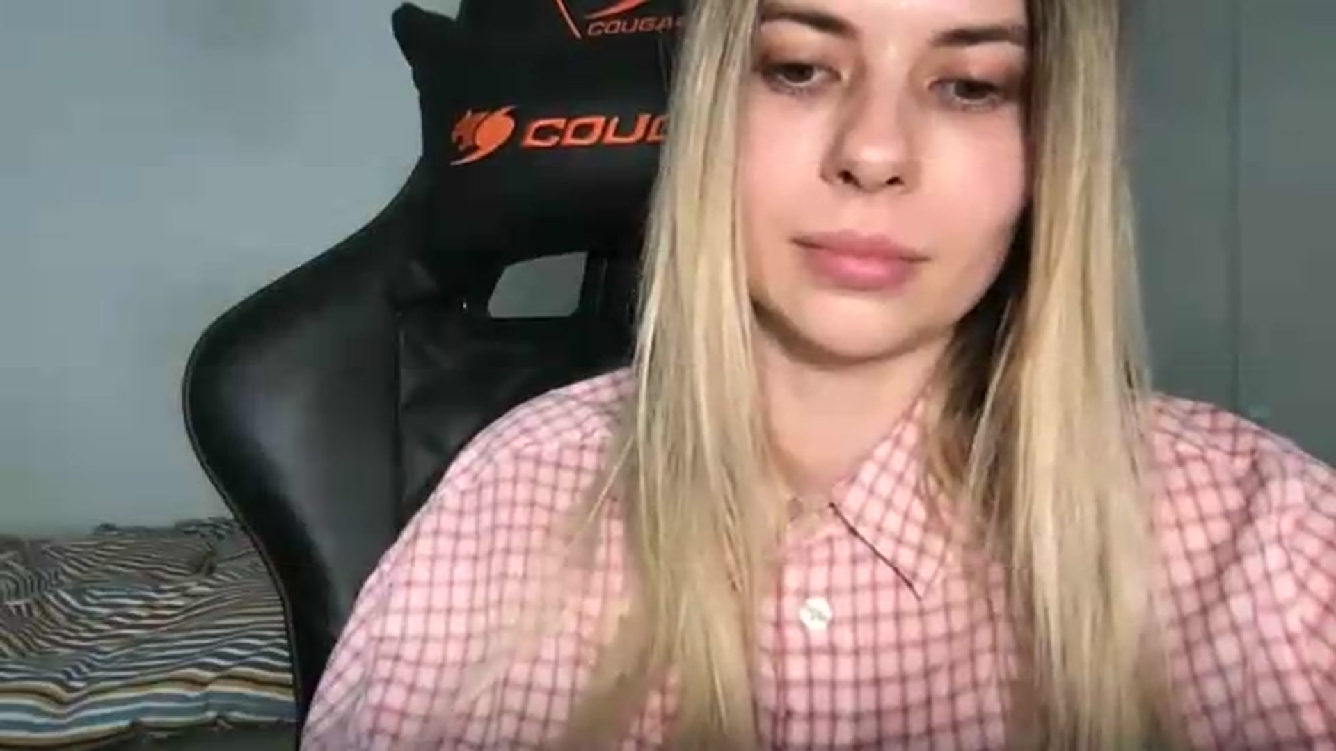 Gallery image thumbnail from neverinmylife's myfreecams stream on, 05/22/2026, 14:46 image 11 of 20
