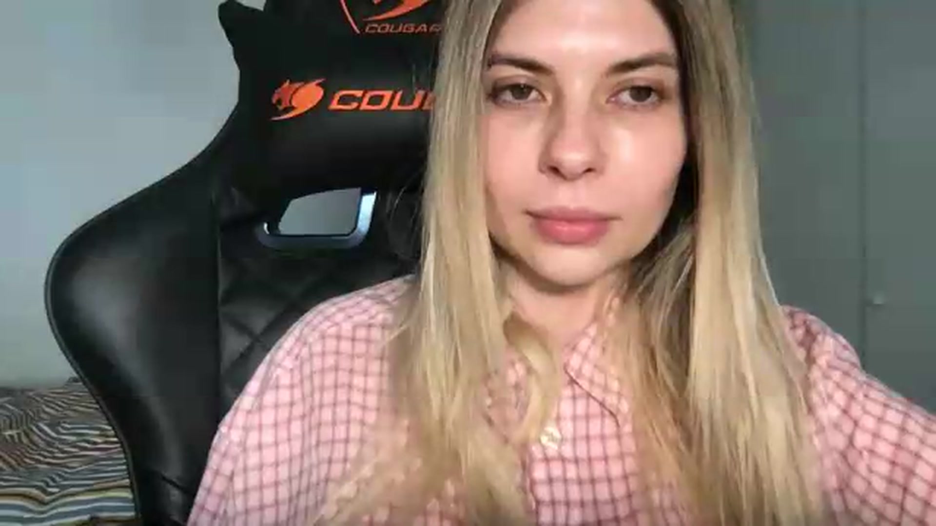 Gallery image thumbnail from neverinmylife's myfreecams stream on, 05/22/2026, 14:46 image 6 of 20