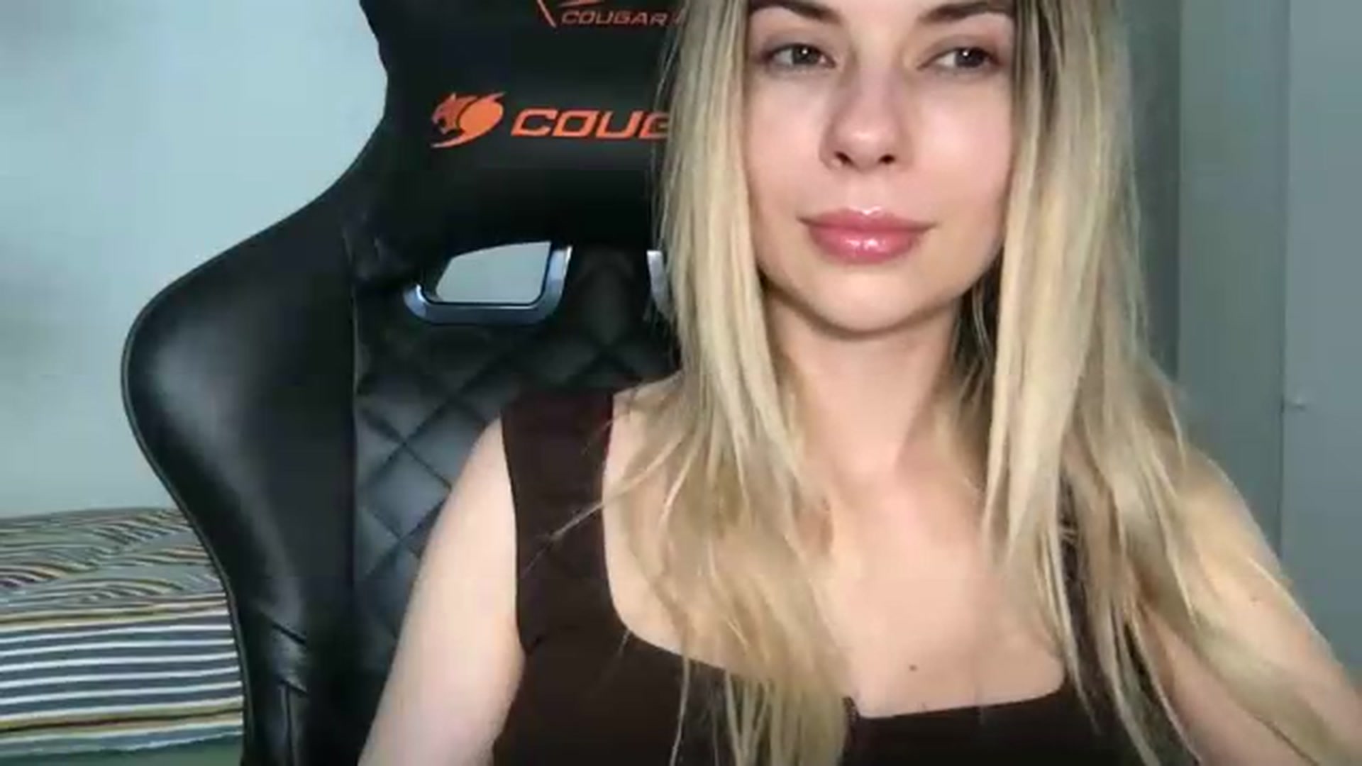 Gallery image thumbnail from neverinmylife's myfreecams stream on, 05/23/2026, 10:06 image 3 of 20