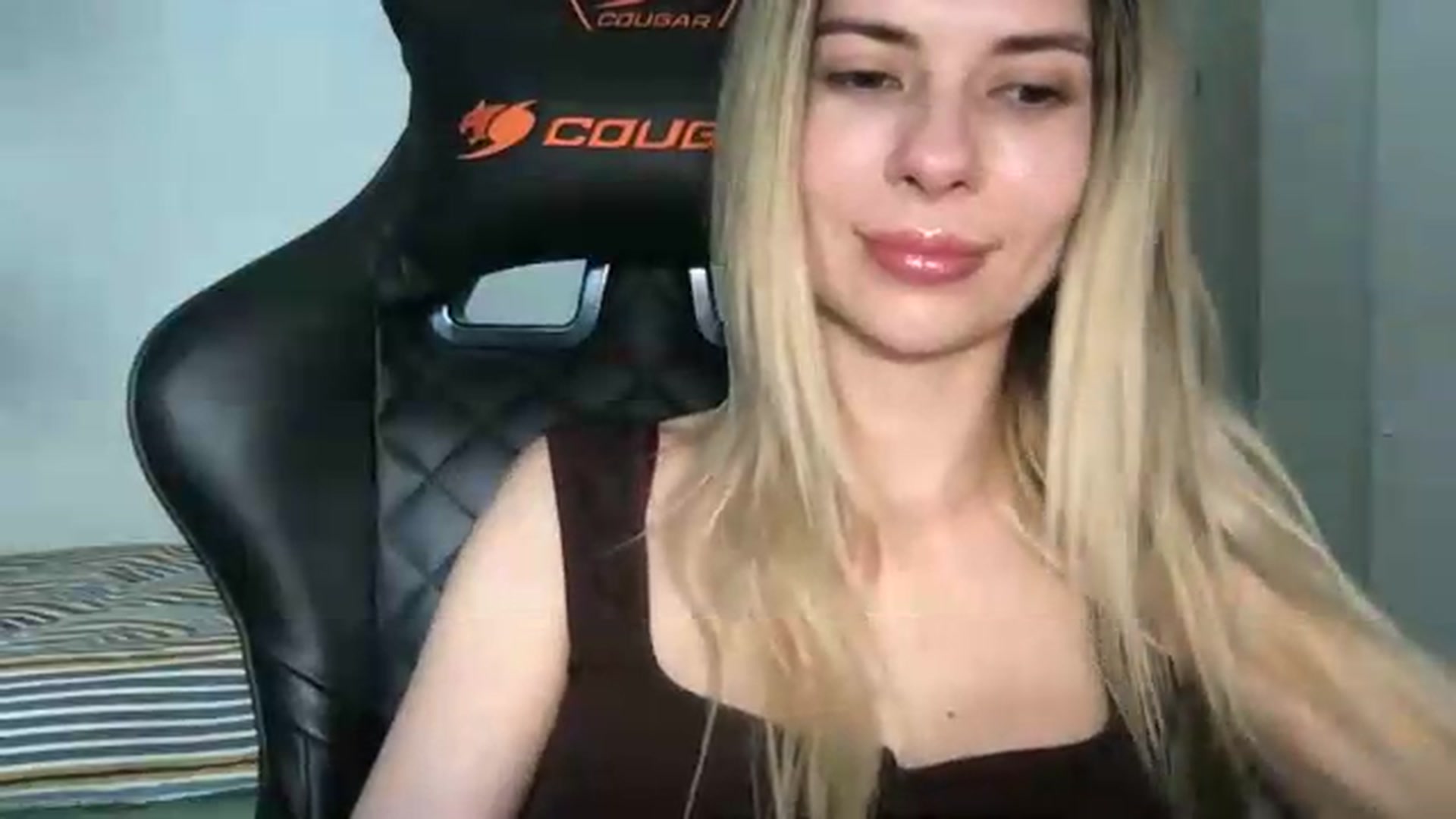 Gallery image thumbnail from neverinmylife's myfreecams stream on, 05/23/2026, 10:06 image 10 of 20