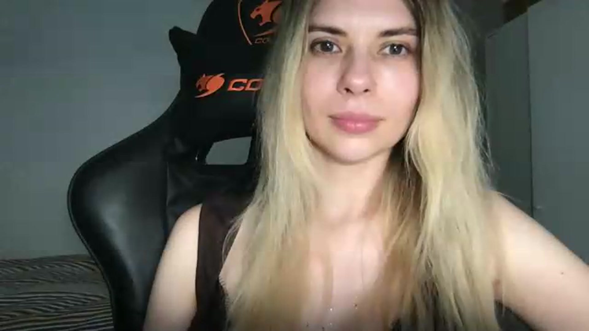 Gallery image thumbnail from neverinmylife's myfreecams stream on, 05/25/2026, 13:23 image 4 of 20