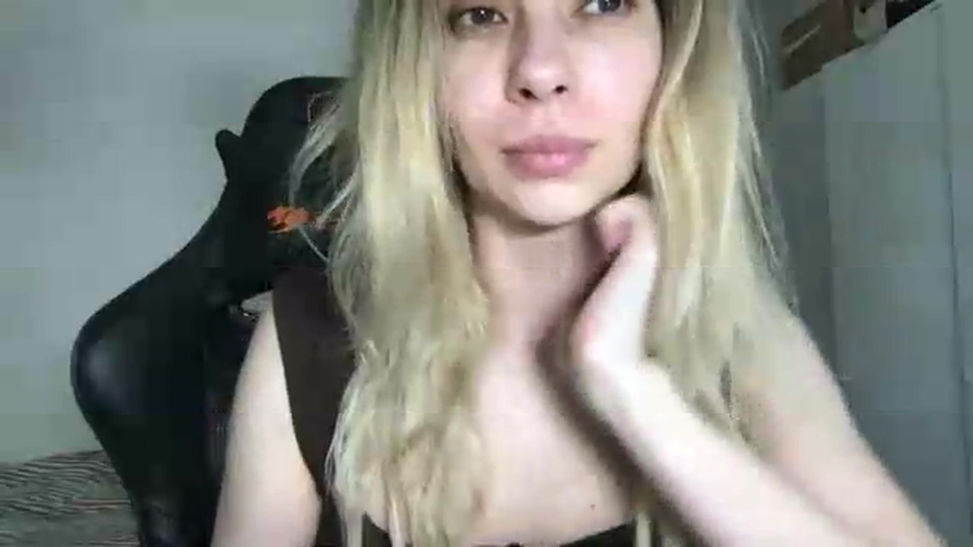 Gallery image thumbnail from neverinmylife's myfreecams stream on, 05/26/2026, 14:38 image 5 of 20
