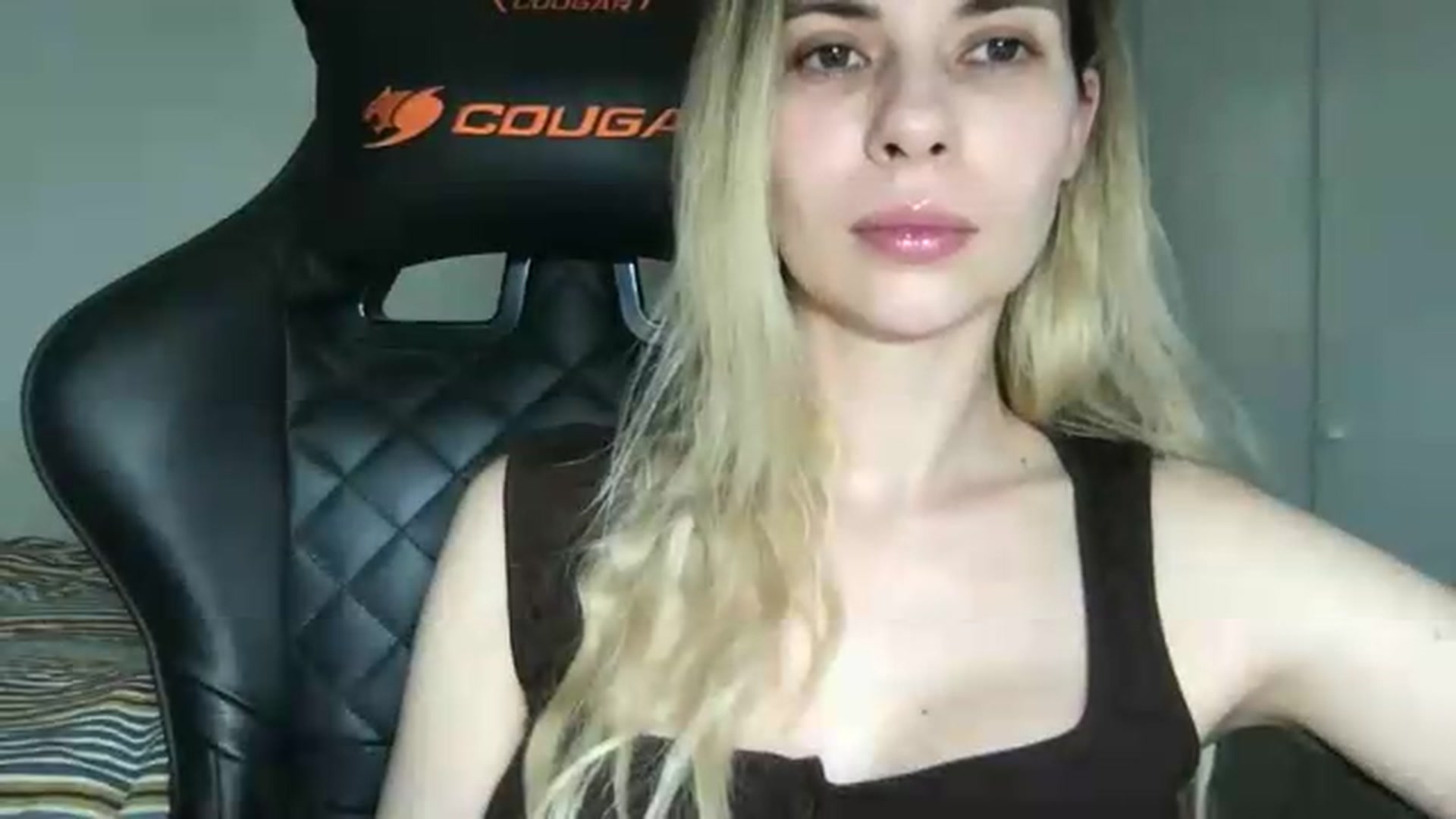Gallery image thumbnail from neverinmylife's myfreecams stream on, 05/26/2026, 16:33 image 9 of 20
