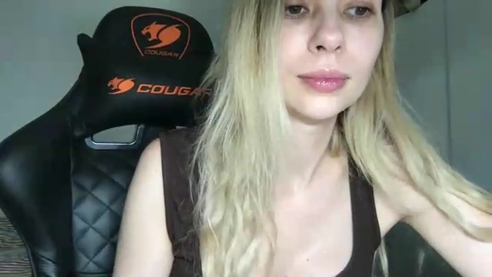 Gallery image thumbnail from neverinmylife's myfreecams stream on, 05/26/2026, 16:33 image 6 of 20