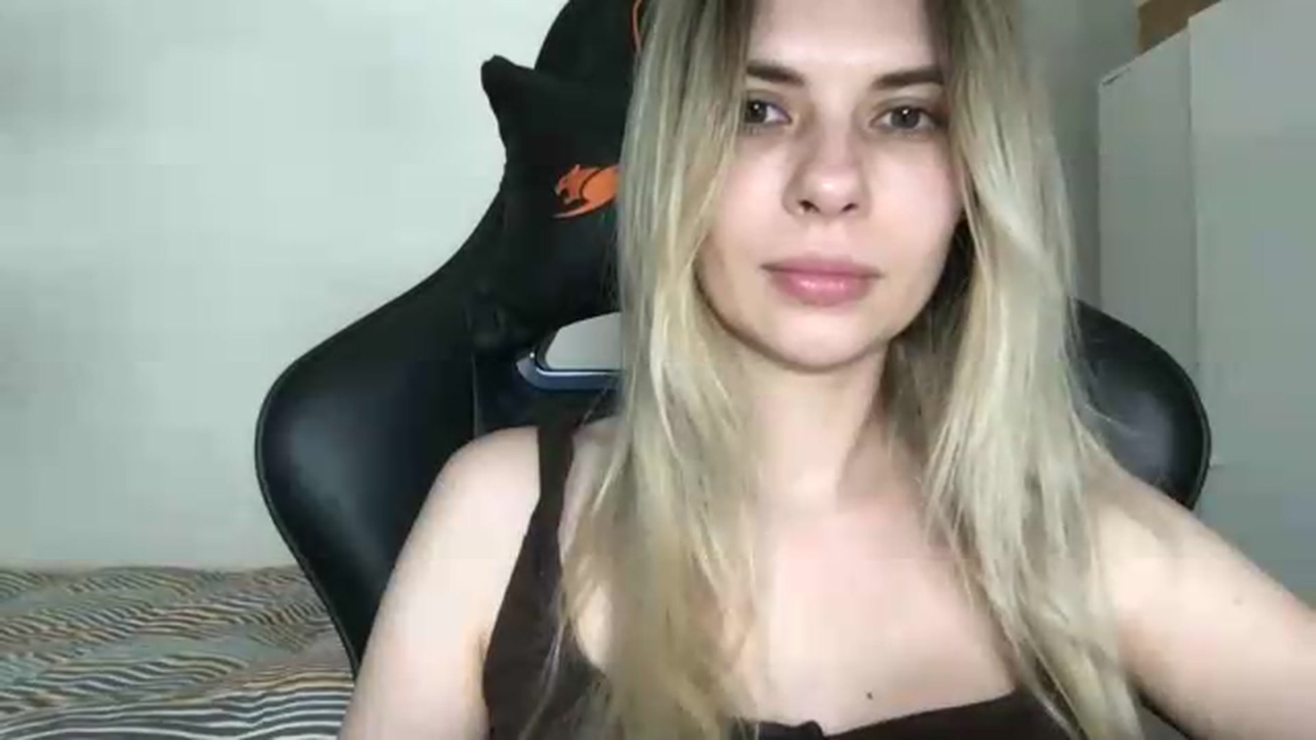 Gallery image thumbnail from neverinmylife's myfreecams stream on, 05/28/2026, 11:50 image 2 of 20