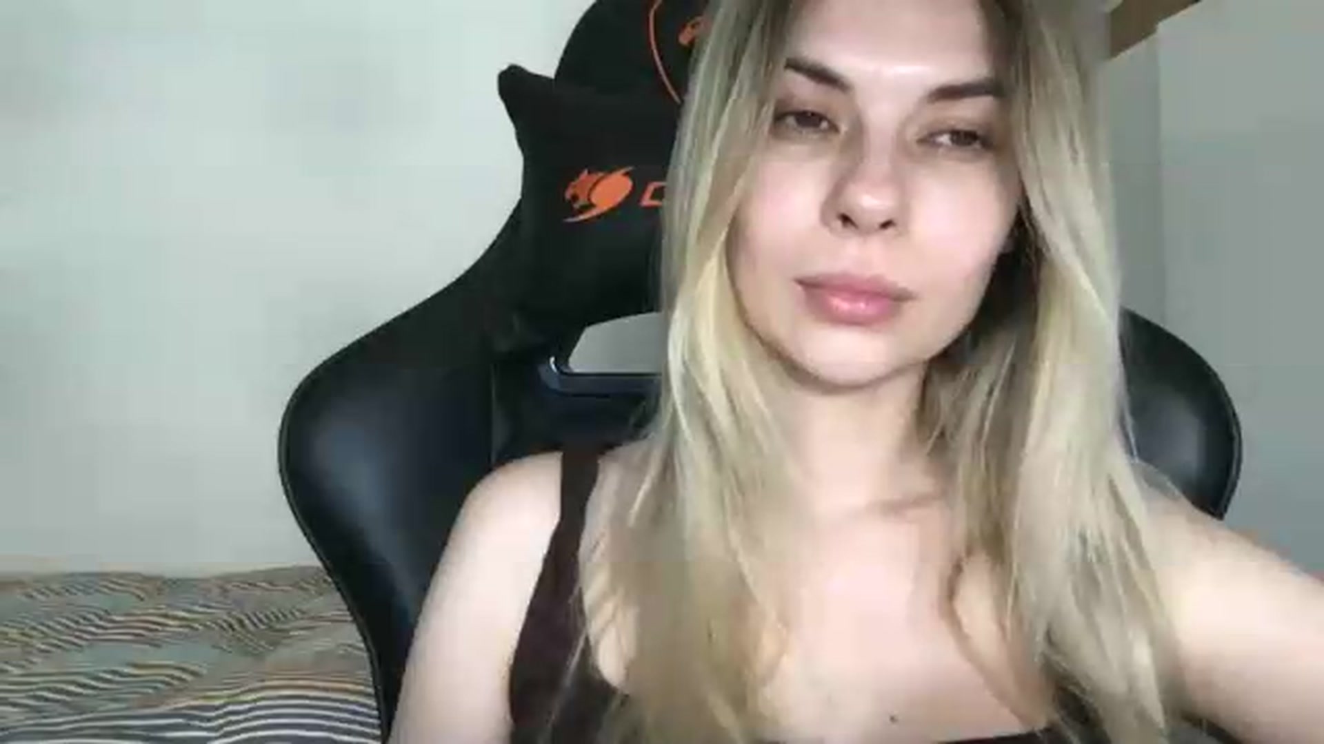 Gallery image thumbnail from neverinmylife's myfreecams stream on, 05/28/2026, 11:50 image 7 of 20