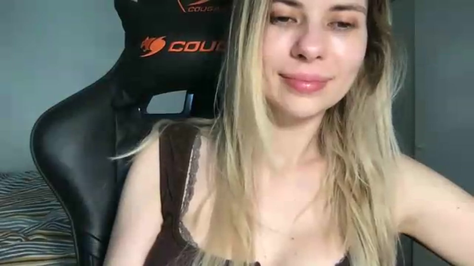 Gallery image thumbnail from neverinmylife's myfreecams stream on, 05/29/2026, 14:18 image 19 of 20