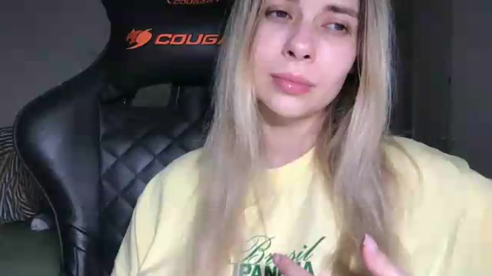 Gallery image thumbnail from neverinmylife's myfreecams stream on, 05/30/2026, 13:55 image 13 of 20