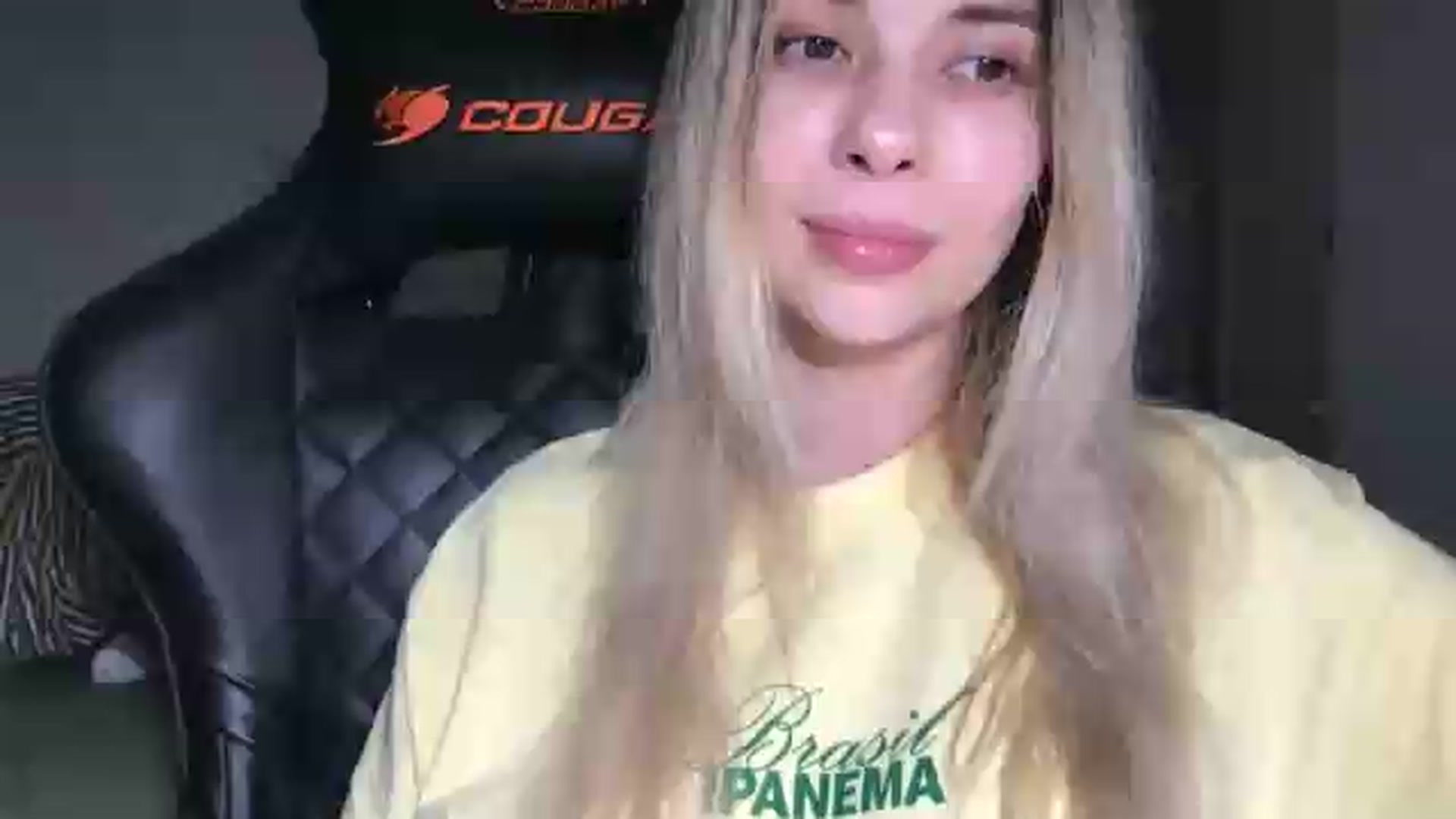 Gallery image thumbnail from neverinmylife's myfreecams stream on, 05/30/2026, 13:55 image 11 of 20