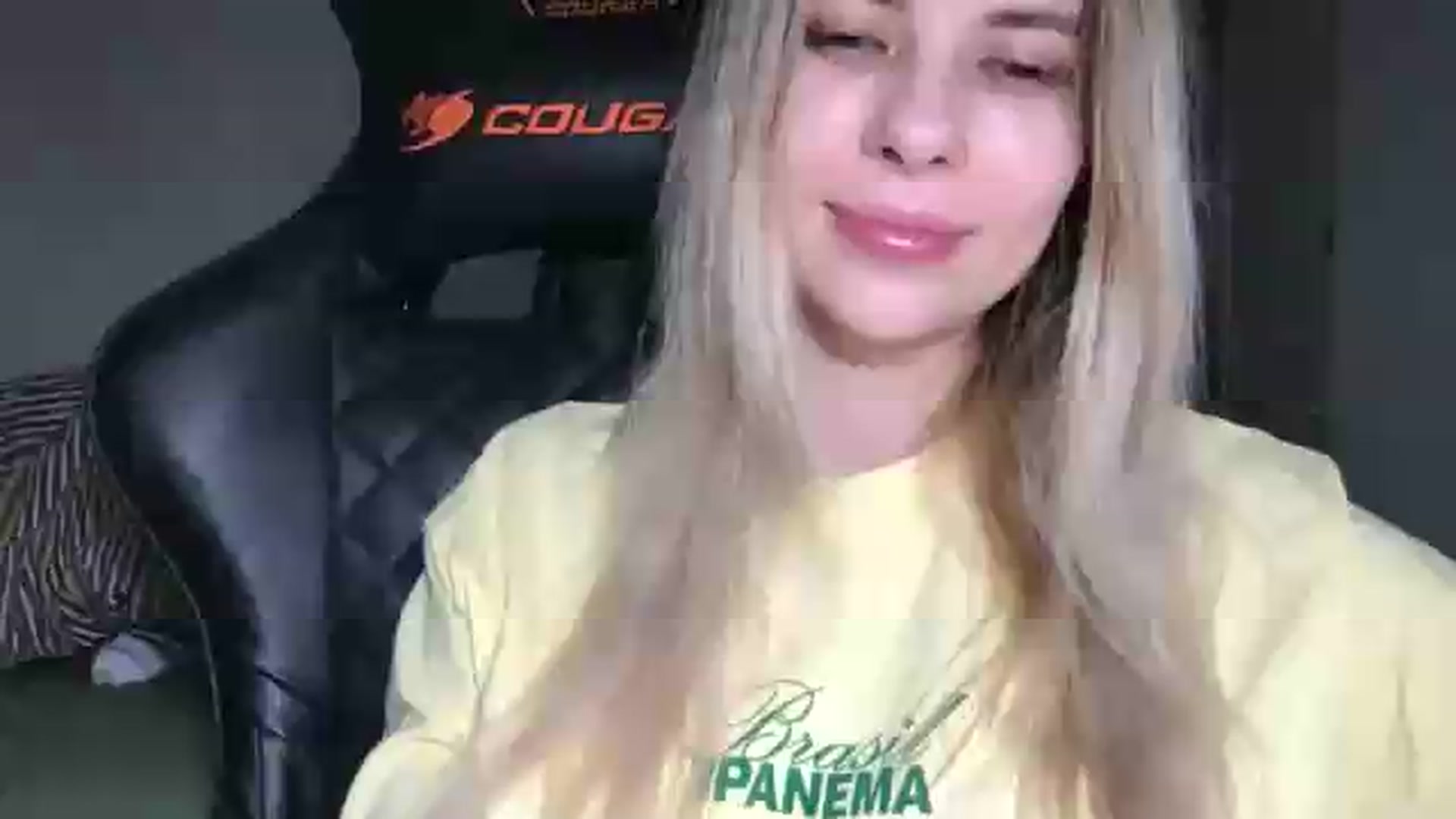 Gallery image thumbnail from neverinmylife's myfreecams stream on, 05/30/2026, 13:55 image 4 of 20
