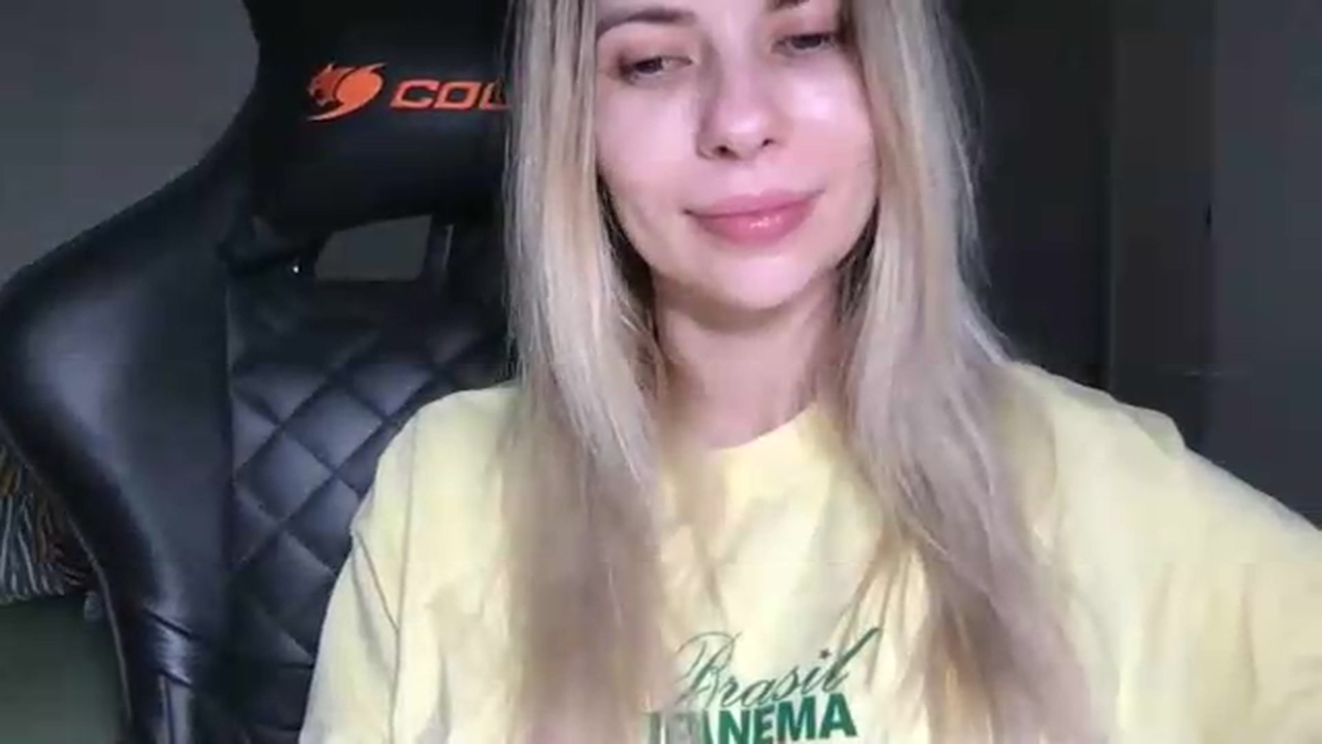 Gallery image thumbnail from neverinmylife's myfreecams stream on, 05/30/2026, 13:55 image 9 of 20