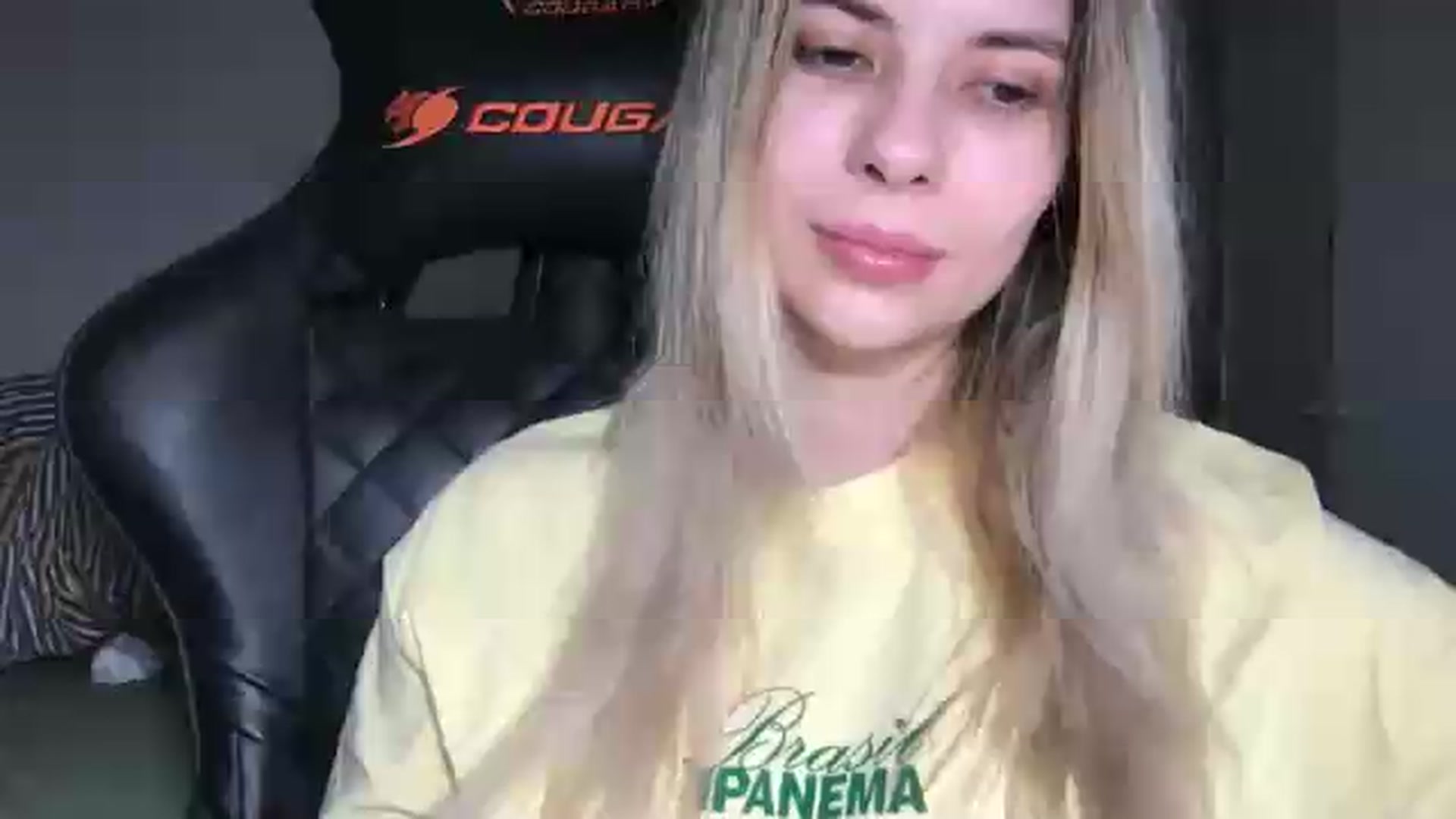 Gallery image thumbnail from neverinmylife's myfreecams stream on, 05/30/2026, 13:55 image 3 of 20