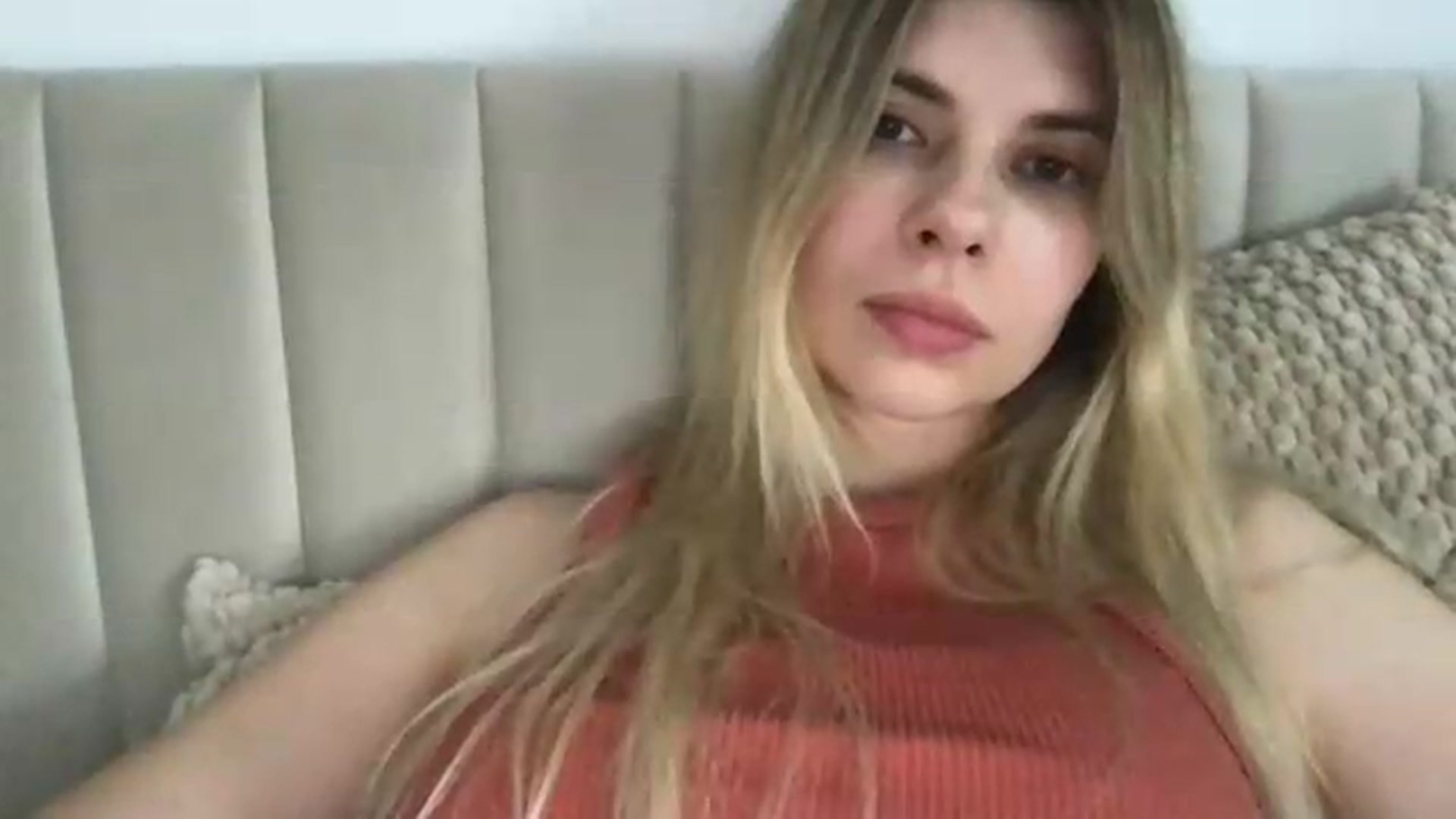 Gallery image thumbnail from neverinmylife's myfreecams stream on, 06/04/2026, 16:03 image 17 of 20