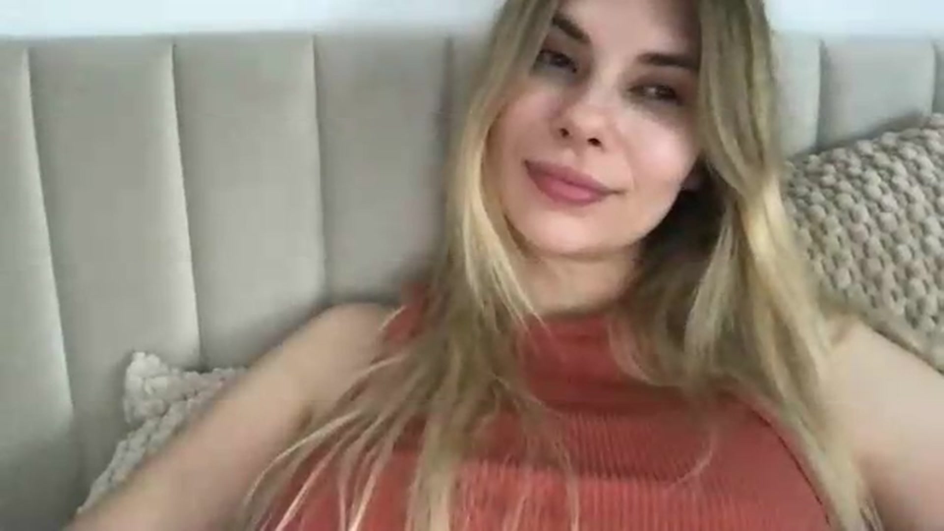 Gallery image thumbnail from neverinmylife's myfreecams stream on, 06/04/2026, 16:03 image 9 of 20