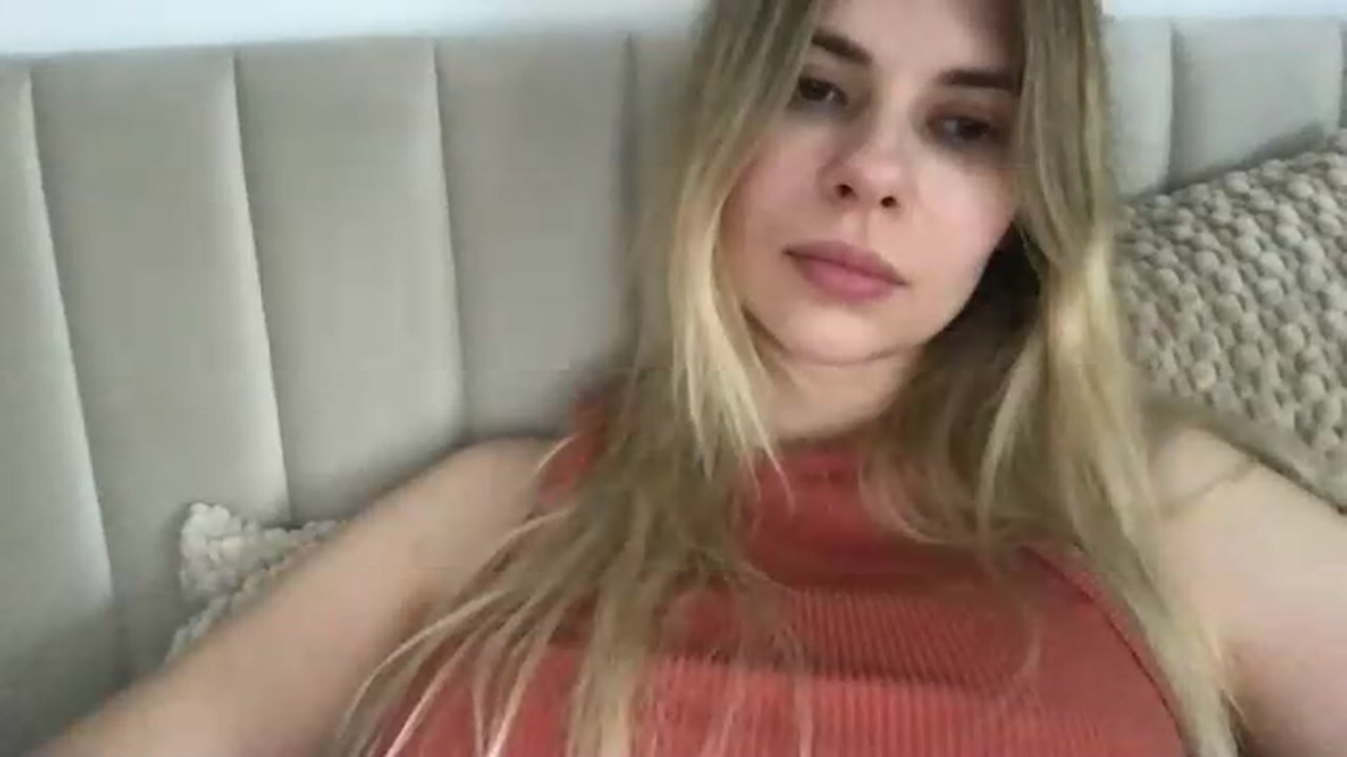 Gallery image thumbnail from neverinmylife's myfreecams stream on, 06/04/2026, 16:03 image 14 of 20