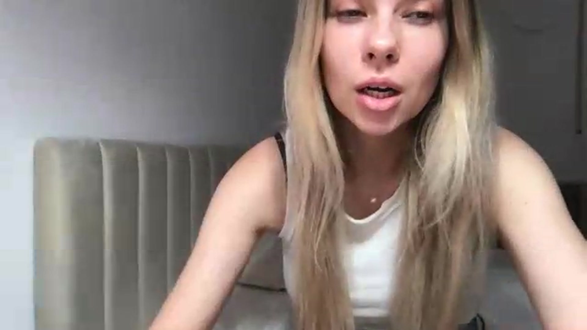 Gallery image thumbnail from neverinmylife's myfreecams stream on, 06/20/2026, 14:41 image 2 of 20