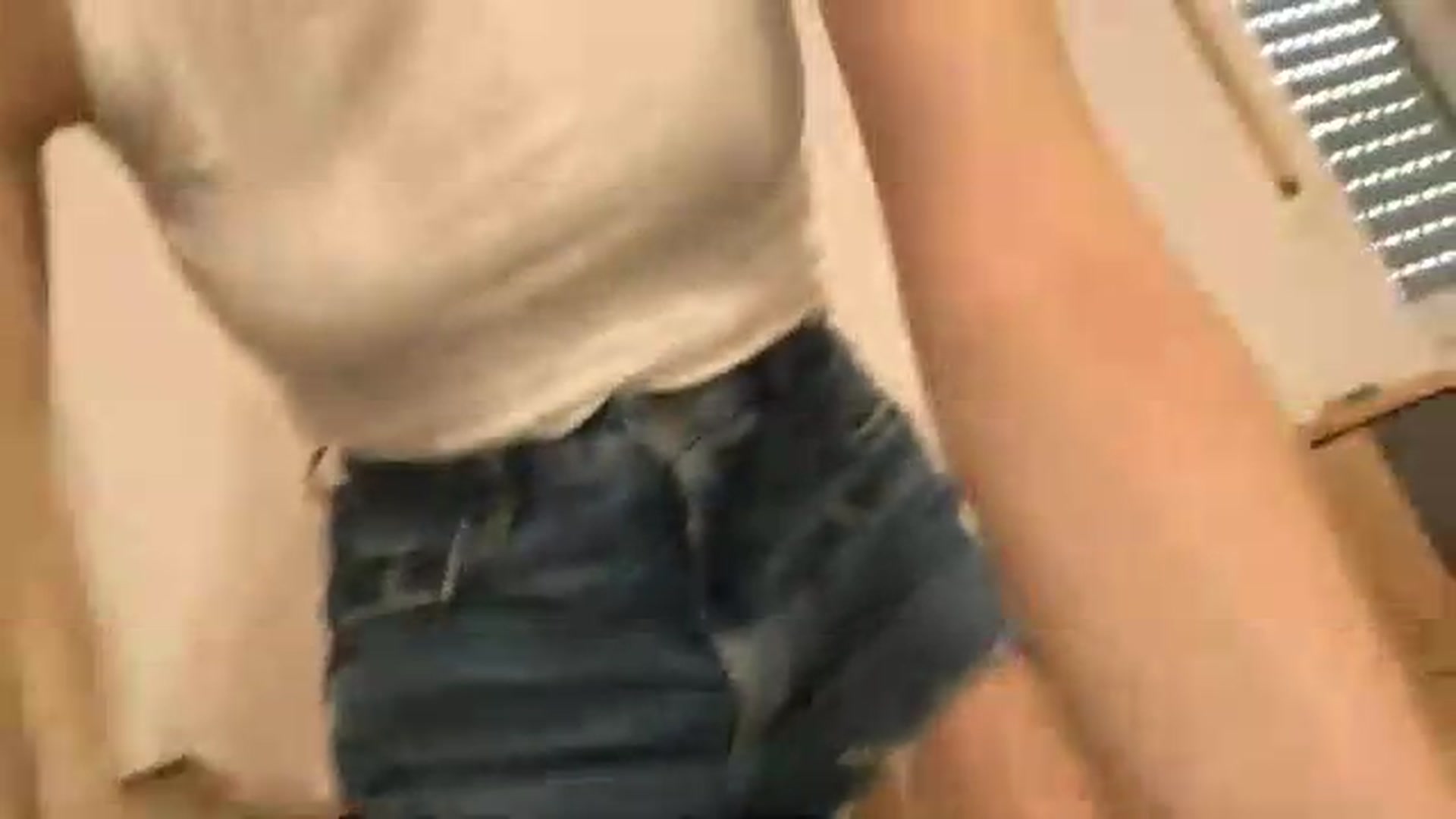 Gallery image thumbnail from neverinmylife's myfreecams stream on, 06/22/2026, 13:29 image 16 of 20