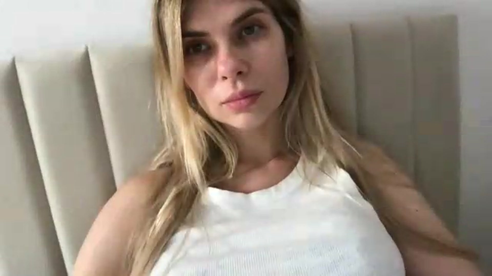 Gallery image thumbnail from neverinmylife's myfreecams stream on, 06/24/2026, 12:23 image 8 of 20