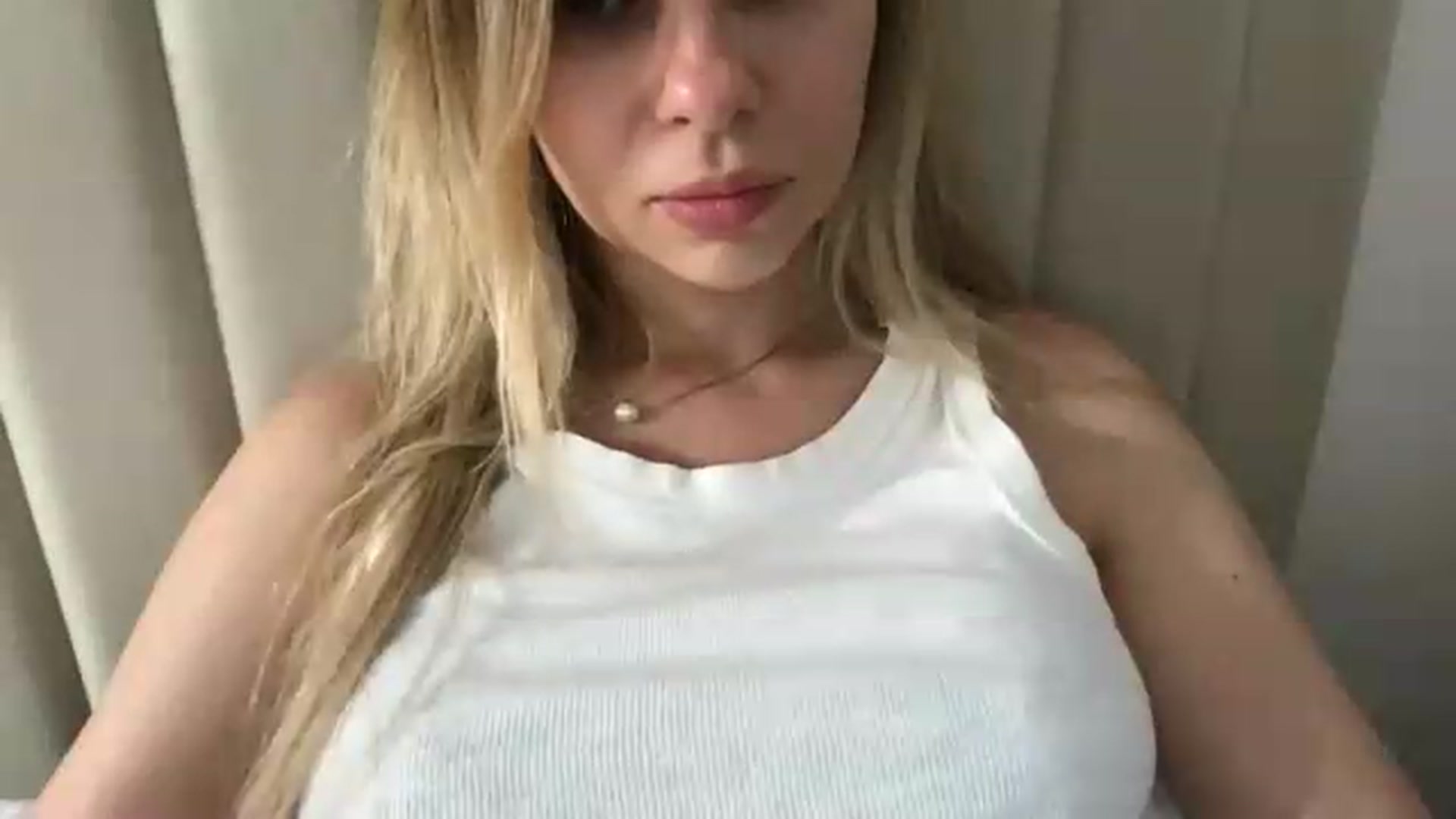 Gallery image thumbnail from neverinmylife's myfreecams stream on, 06/24/2026, 12:23 image 20 of 20
