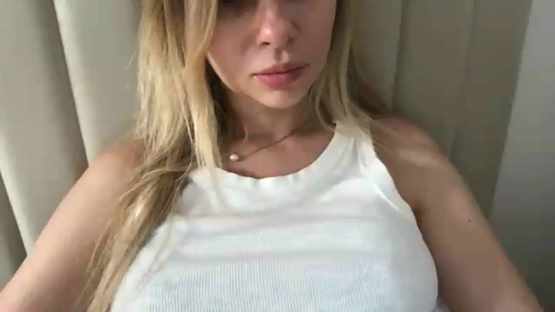 Gallery image thumbnail from neverinmylife's myfreecams stream on, 06/24/2026, 12:23 image 19 of 20