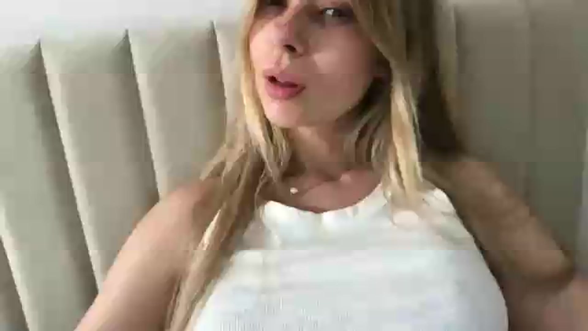 Gallery image thumbnail from neverinmylife's myfreecams stream on, 06/24/2026, 12:23 image 5 of 20