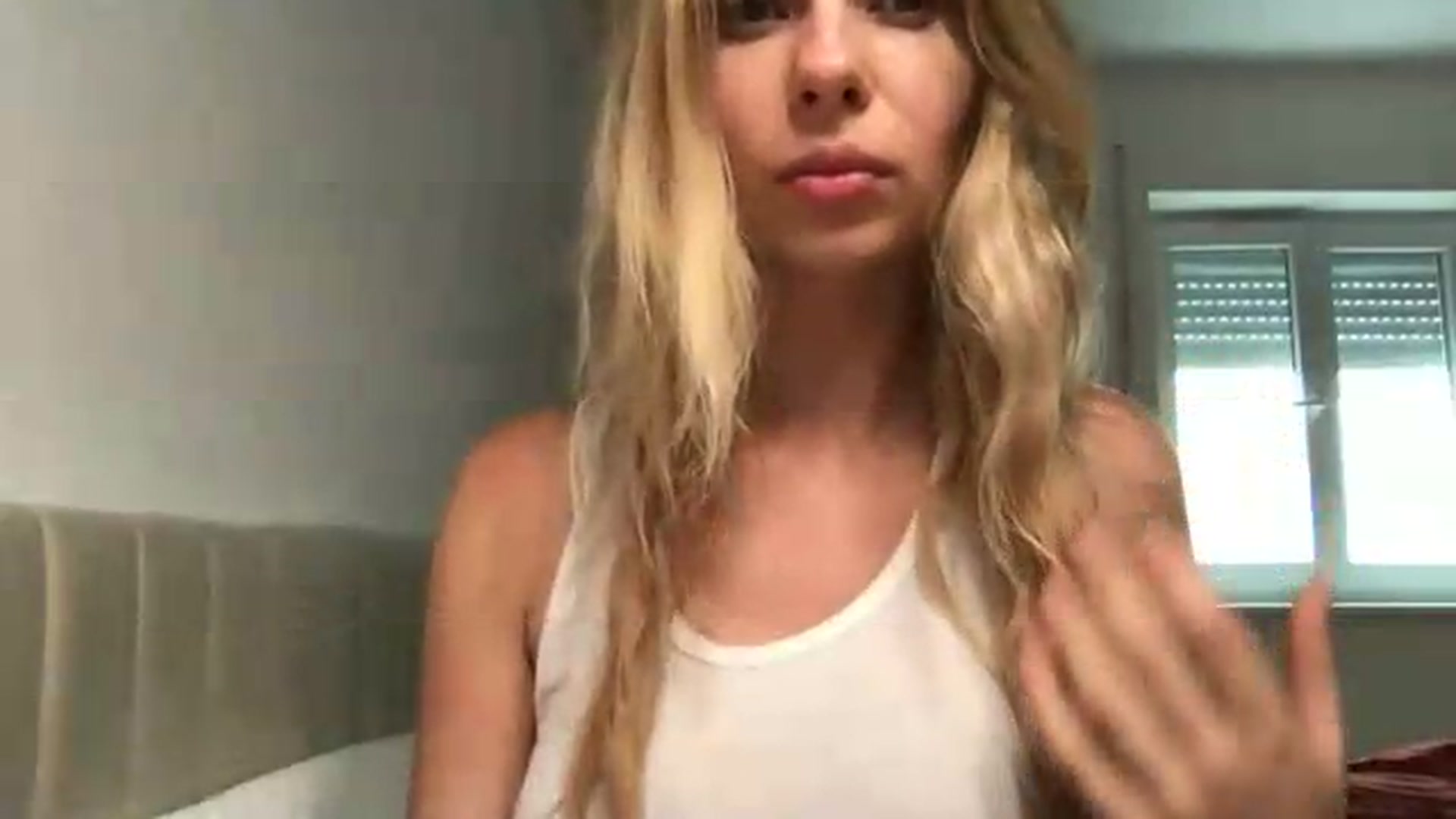 Gallery image thumbnail from neverinmylife's myfreecams stream on, 07/01/2026, 12:29 image 6 of 20