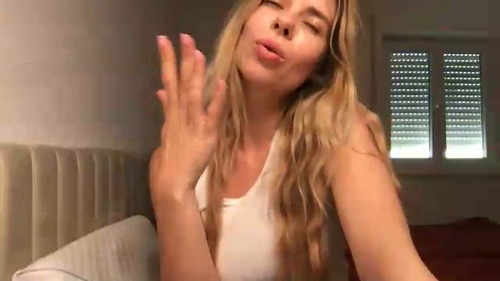 Gallery image thumbnail from neverinmylife's myfreecams stream on, 07/01/2026, 13:16 image 7 of 20