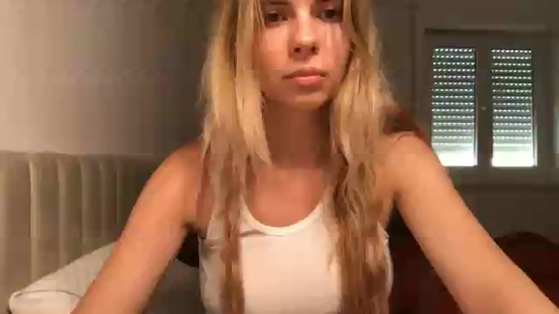 Gallery image thumbnail from neverinmylife's myfreecams stream on, 07/01/2026, 13:16 image 6 of 20