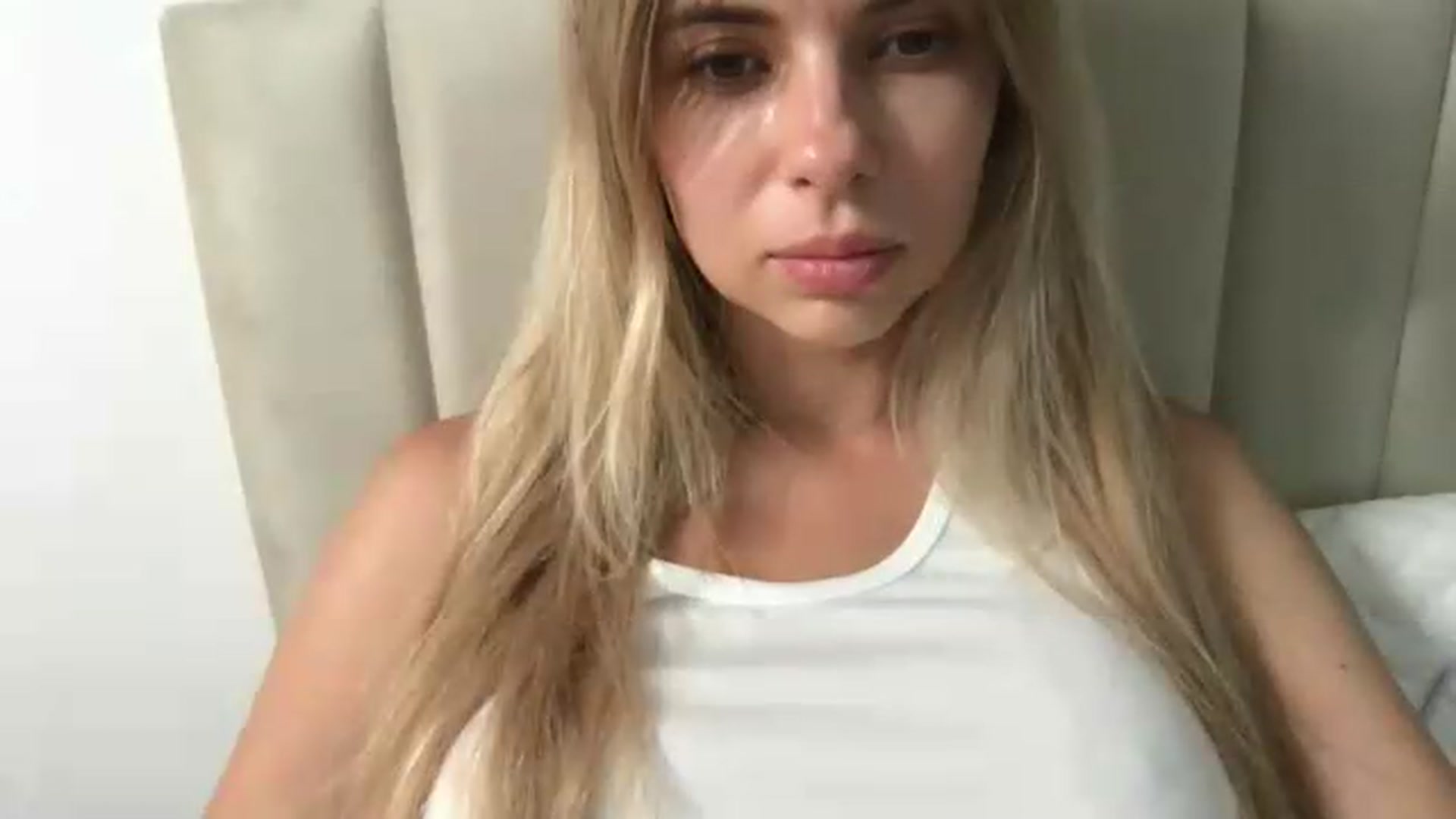 Gallery image thumbnail from neverinmylife's myfreecams stream on, 07/03/2026, 12:27 image 8 of 20