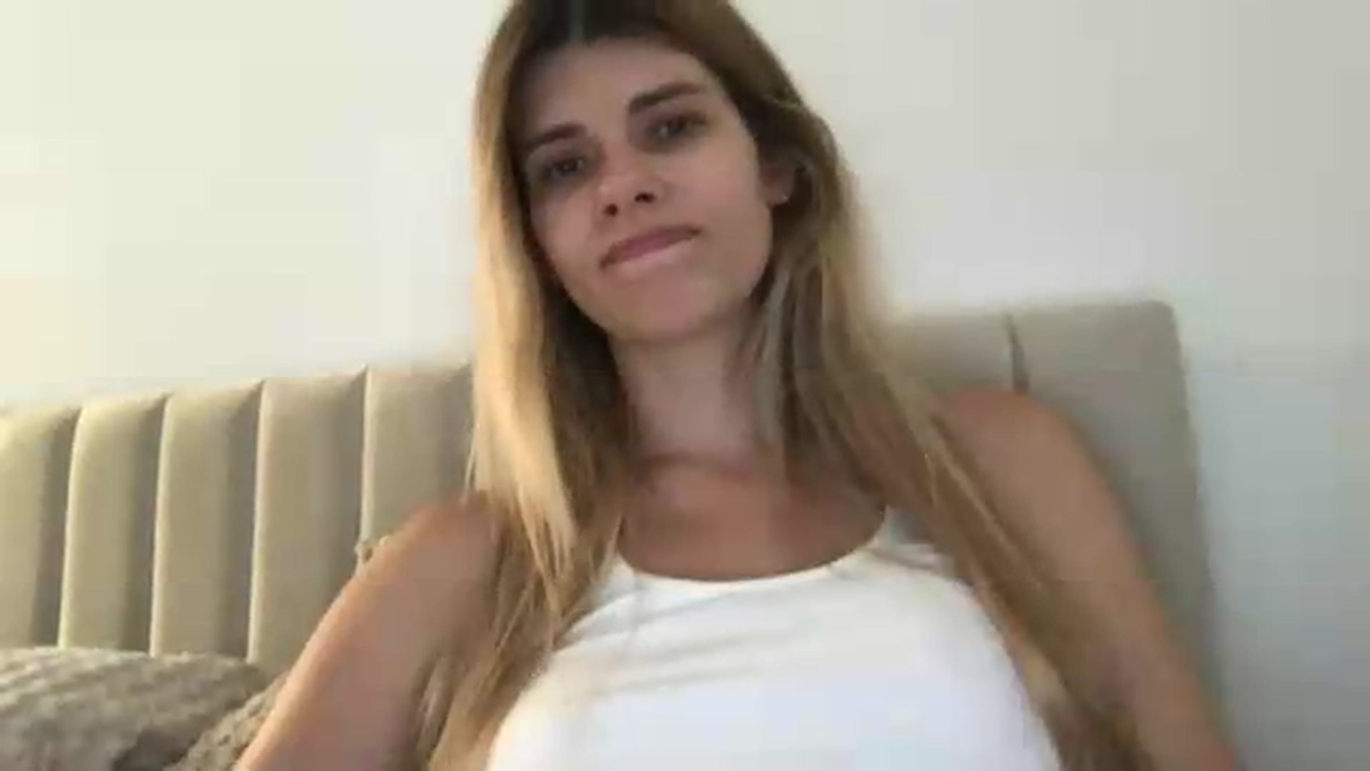 Gallery image thumbnail from neverinmylife's myfreecams stream on, 07/06/2026, 12:17 image 14 of 20